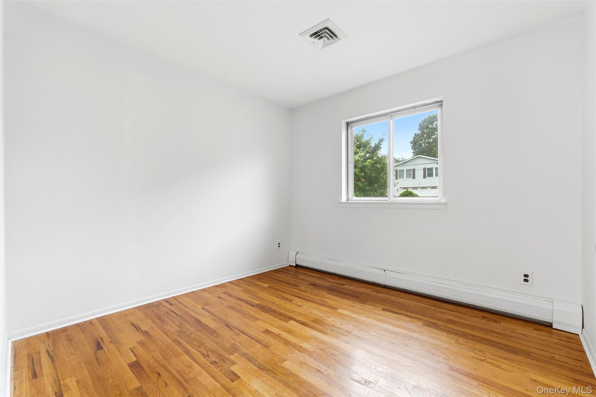 223 Newport Avenue Property Photo 11