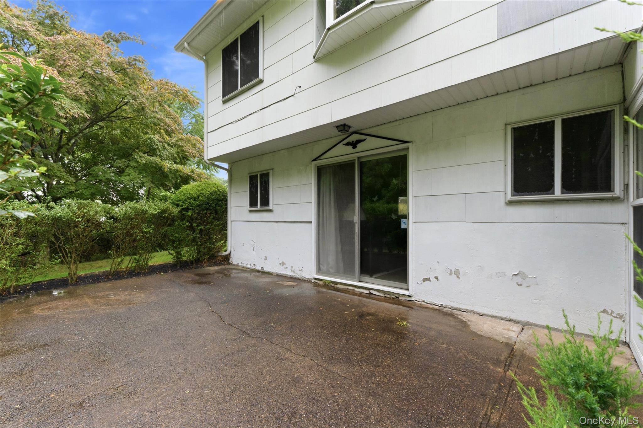 223 Newport Avenue Property Photo 28