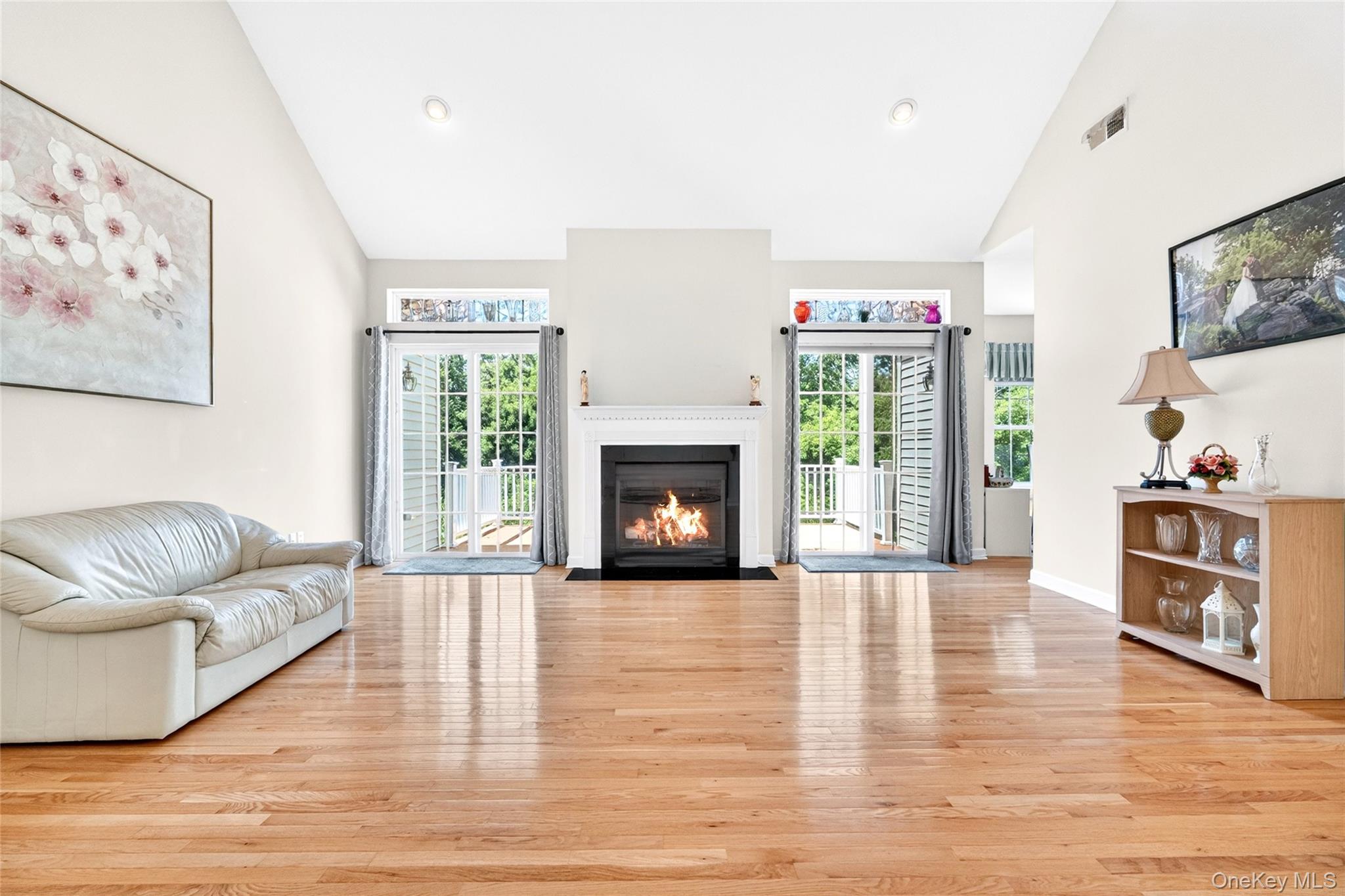 19 Ash Road Property Photo 2