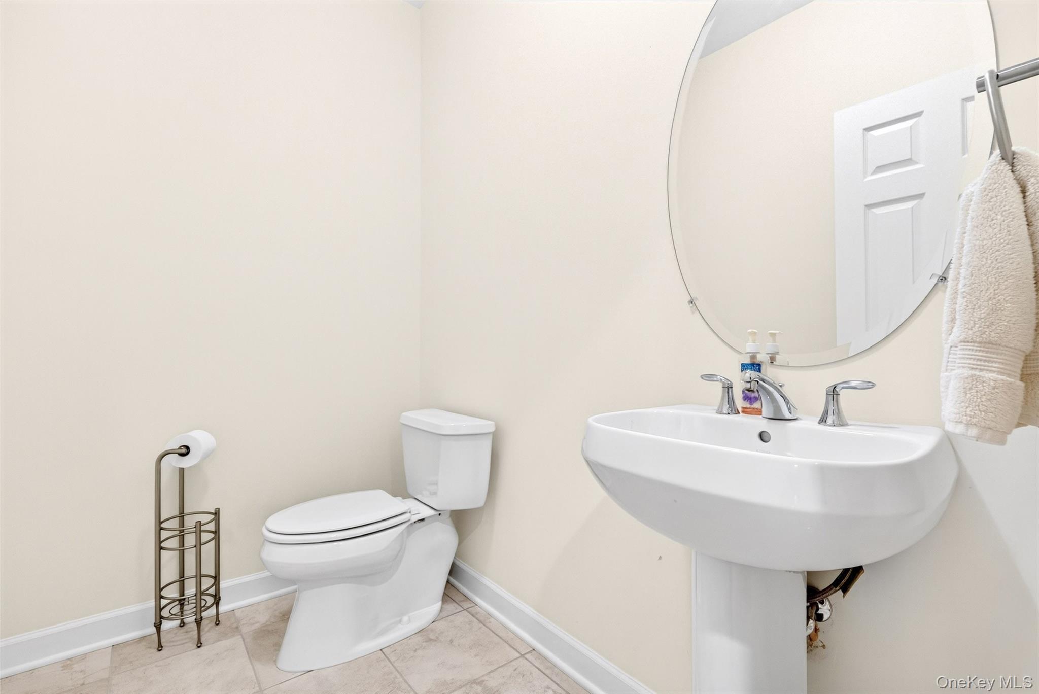 19 Ash Road Property Photo 35