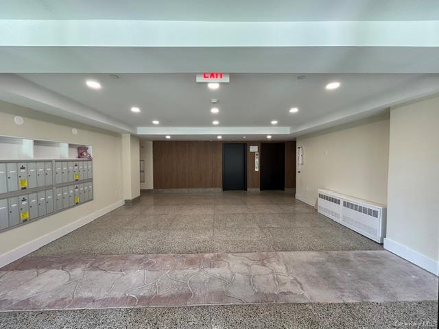 671 Bronx River Road 6g Property Photo 2