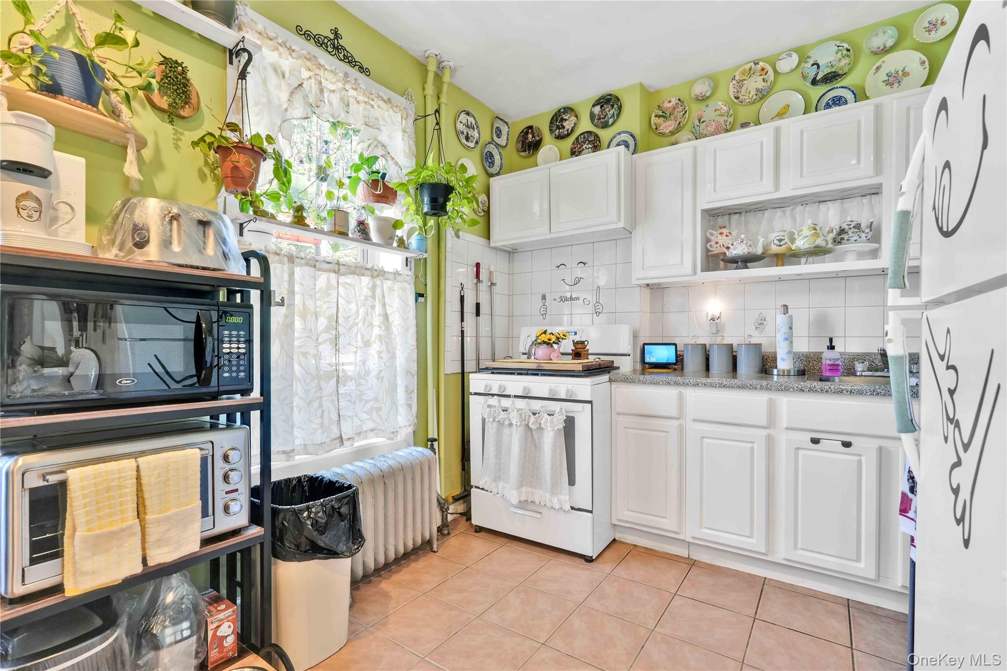 192 Hale Avenue Property Photo 32