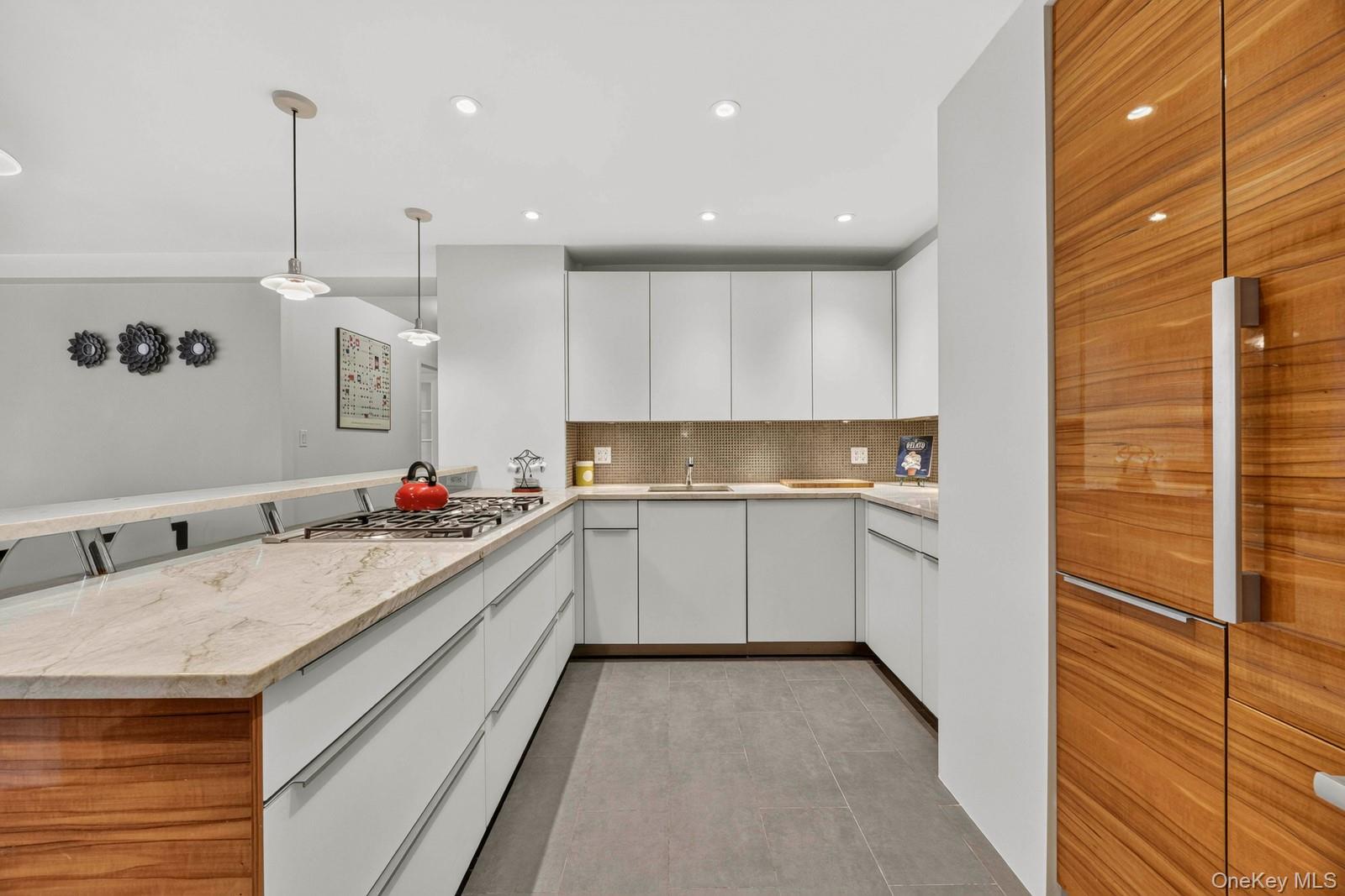 425 East 63rd Street W12ef Property Photo 4