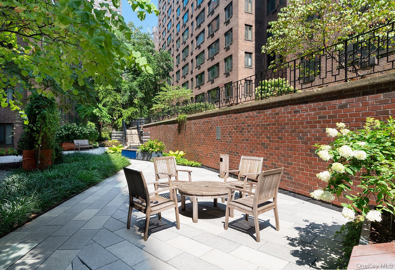 425 East 63rd Street W12ef Property Photo 11