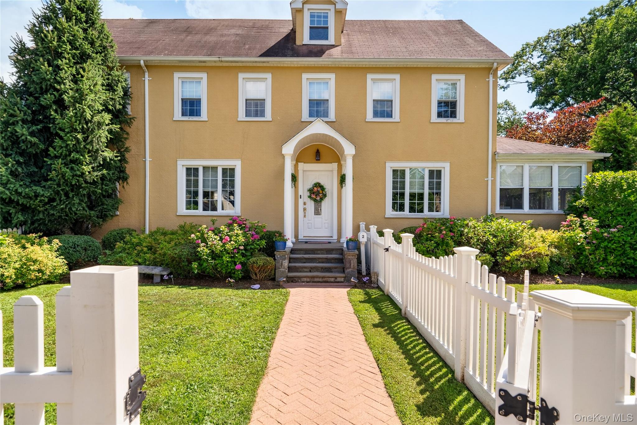 2 Stewart Avenue Property Photo 3