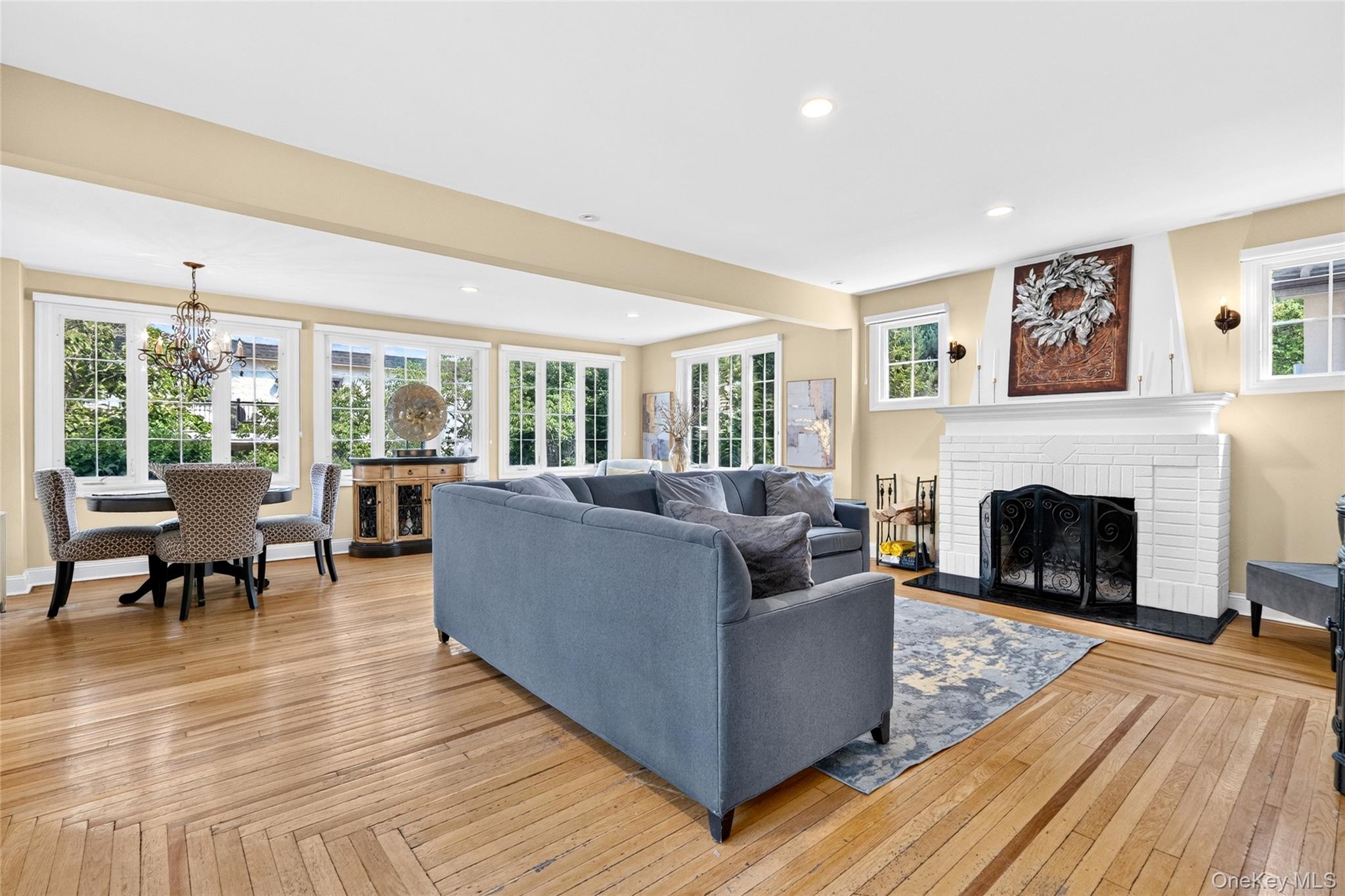 2 Stewart Avenue Property Photo 9