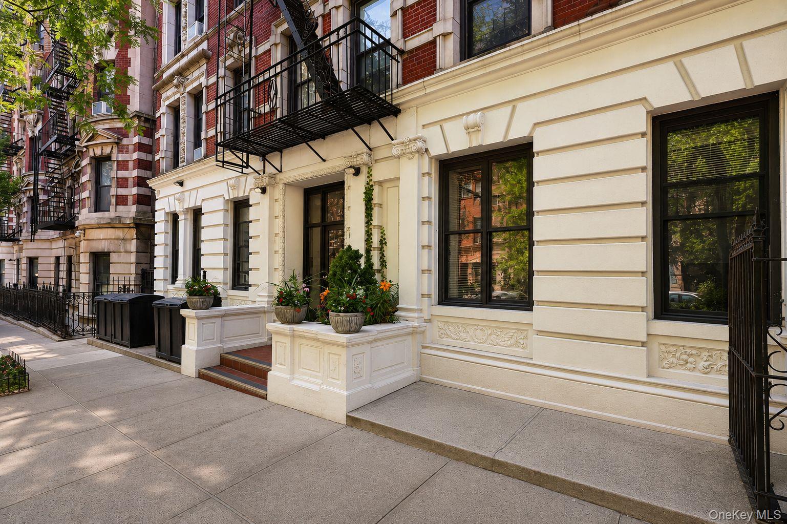 4-6 W 105th Street 6A