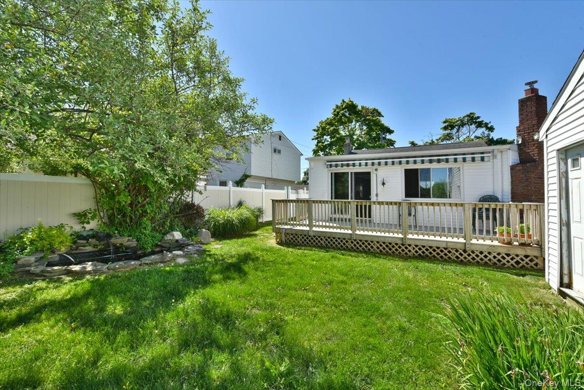 11 Glenda Drive Property Photo 27