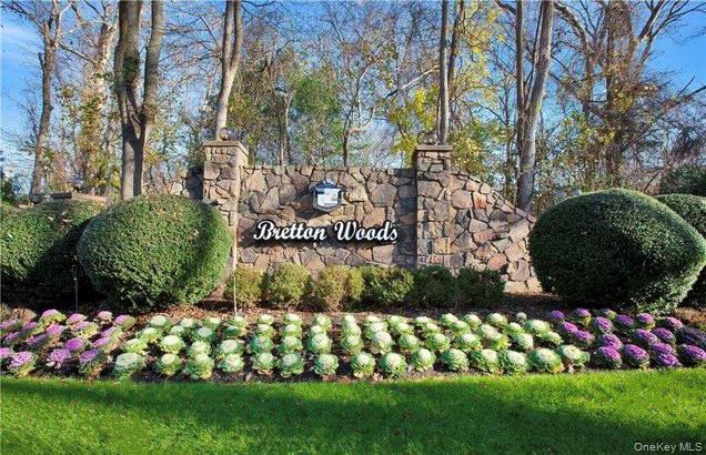 937 Skyline Drive Property Photo 1