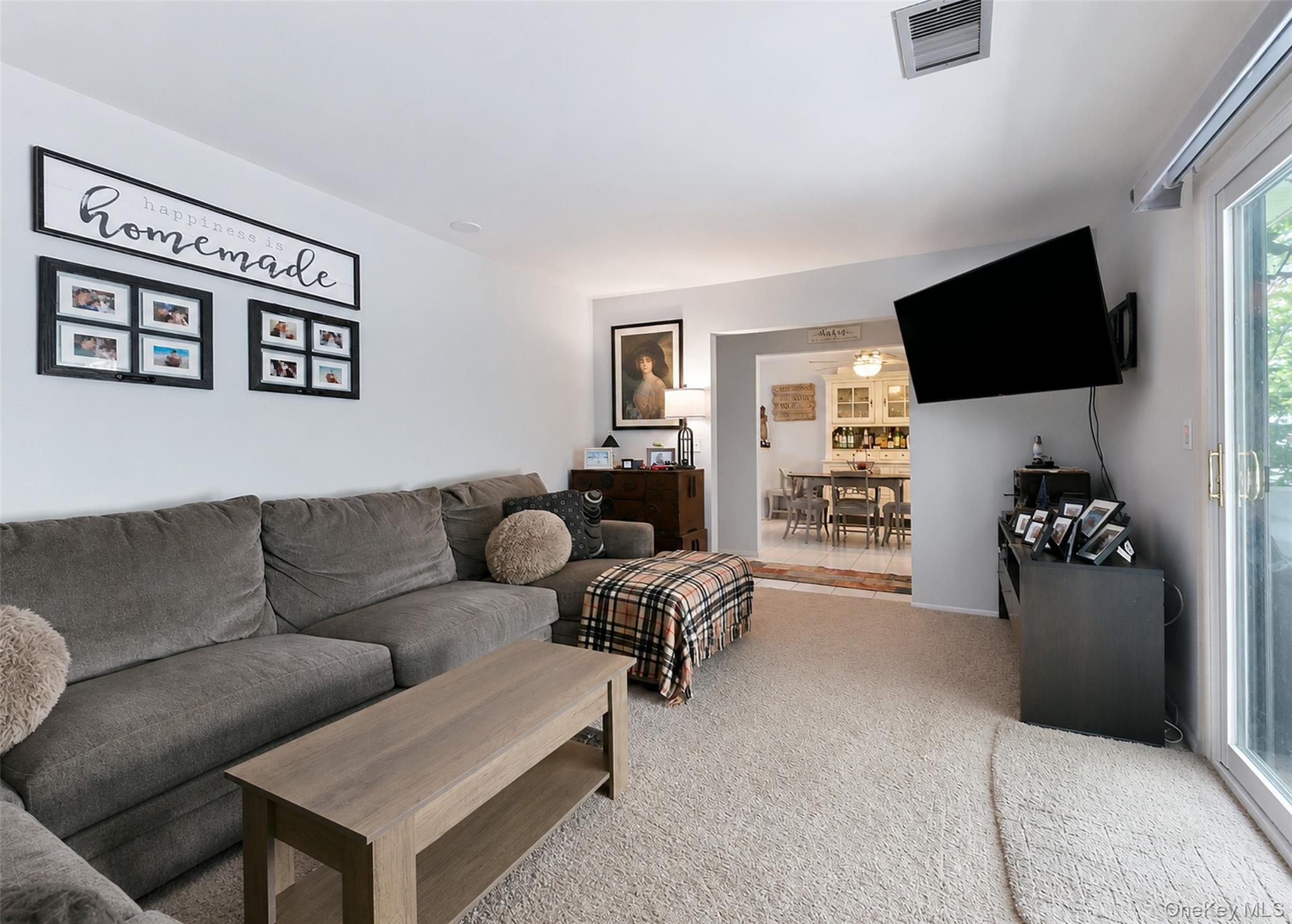 937 Skyline Drive Property Photo 5