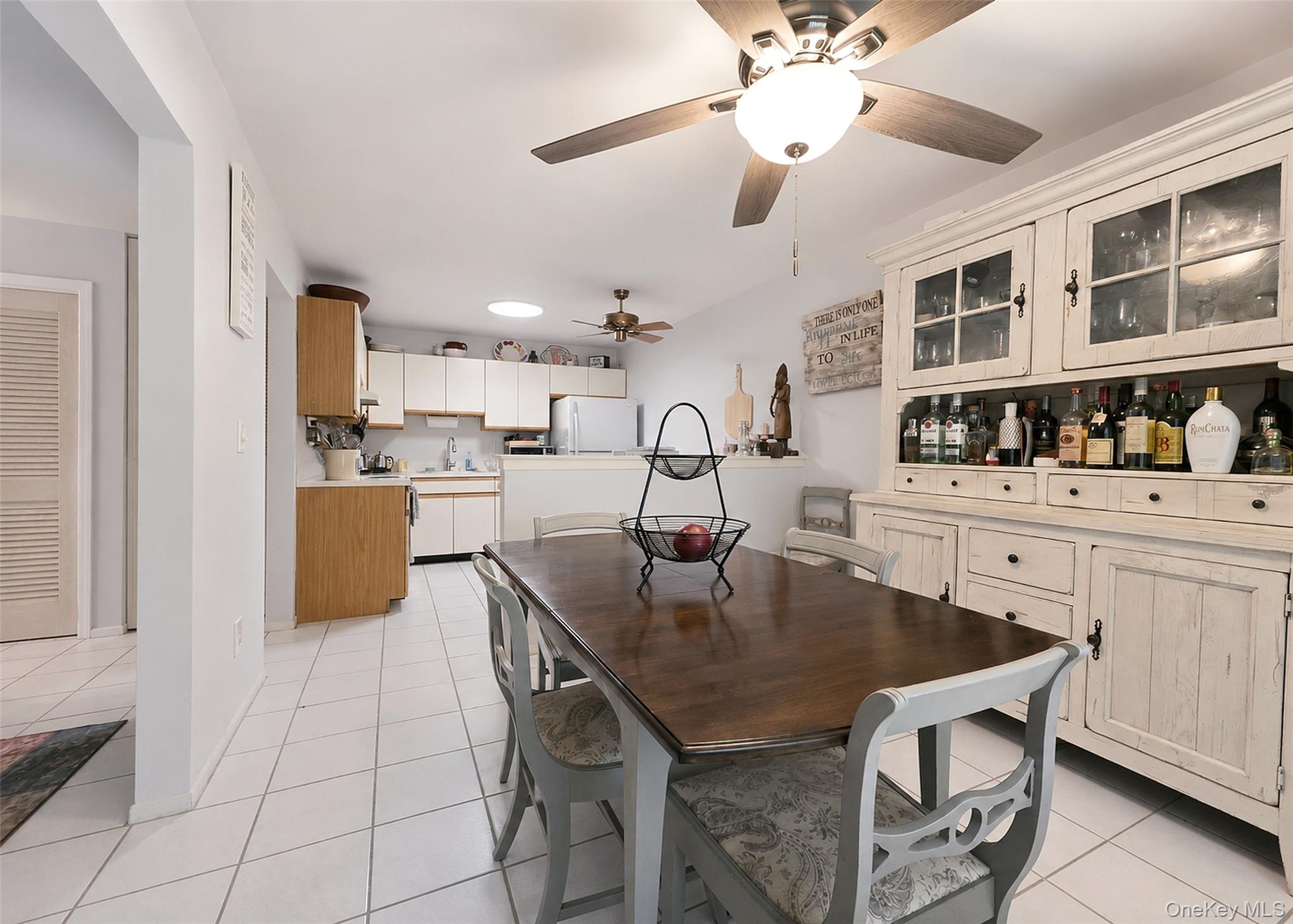 937 Skyline Drive Property Photo 7