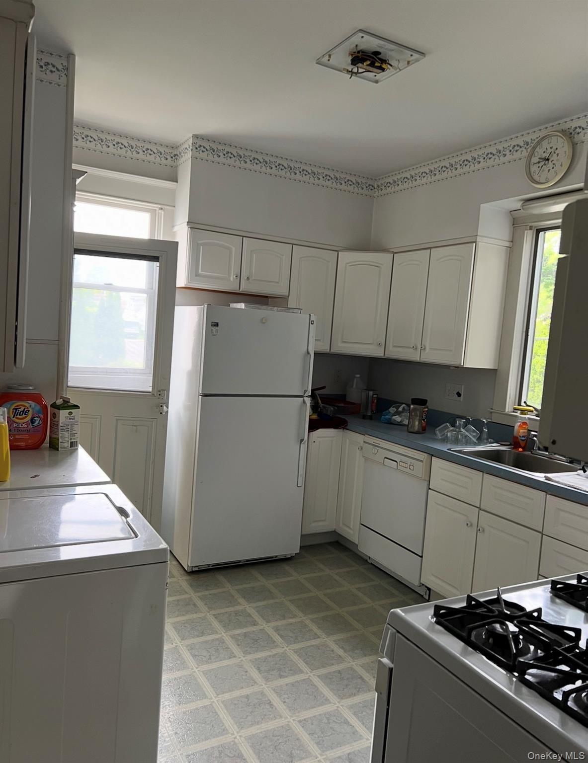 70 Staples Street Property Photo 28