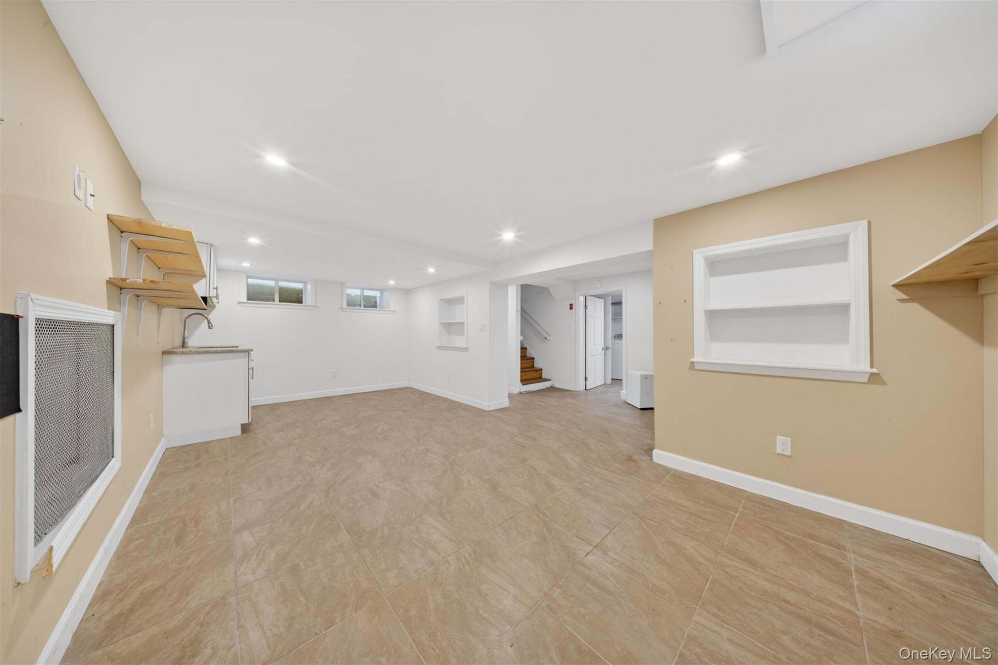 35-38 169th Street Property Photo 23
