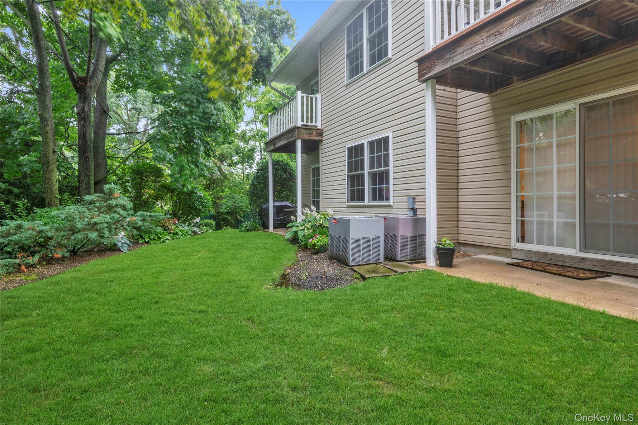 1125 Savoy Drive Property Photo 17