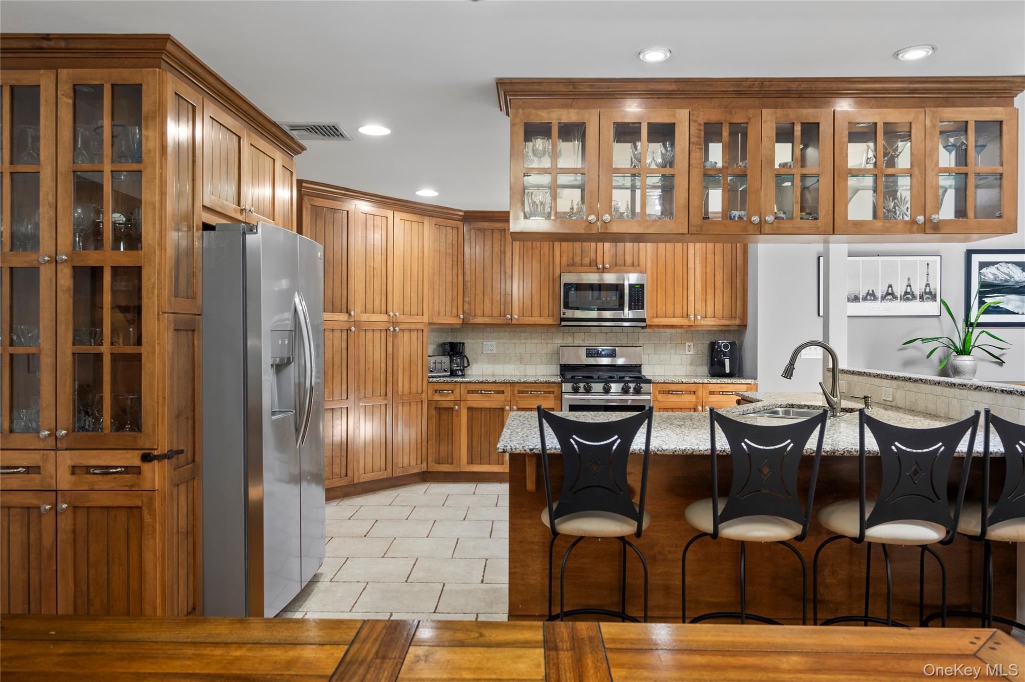 6 Barry Court Property Photo 5