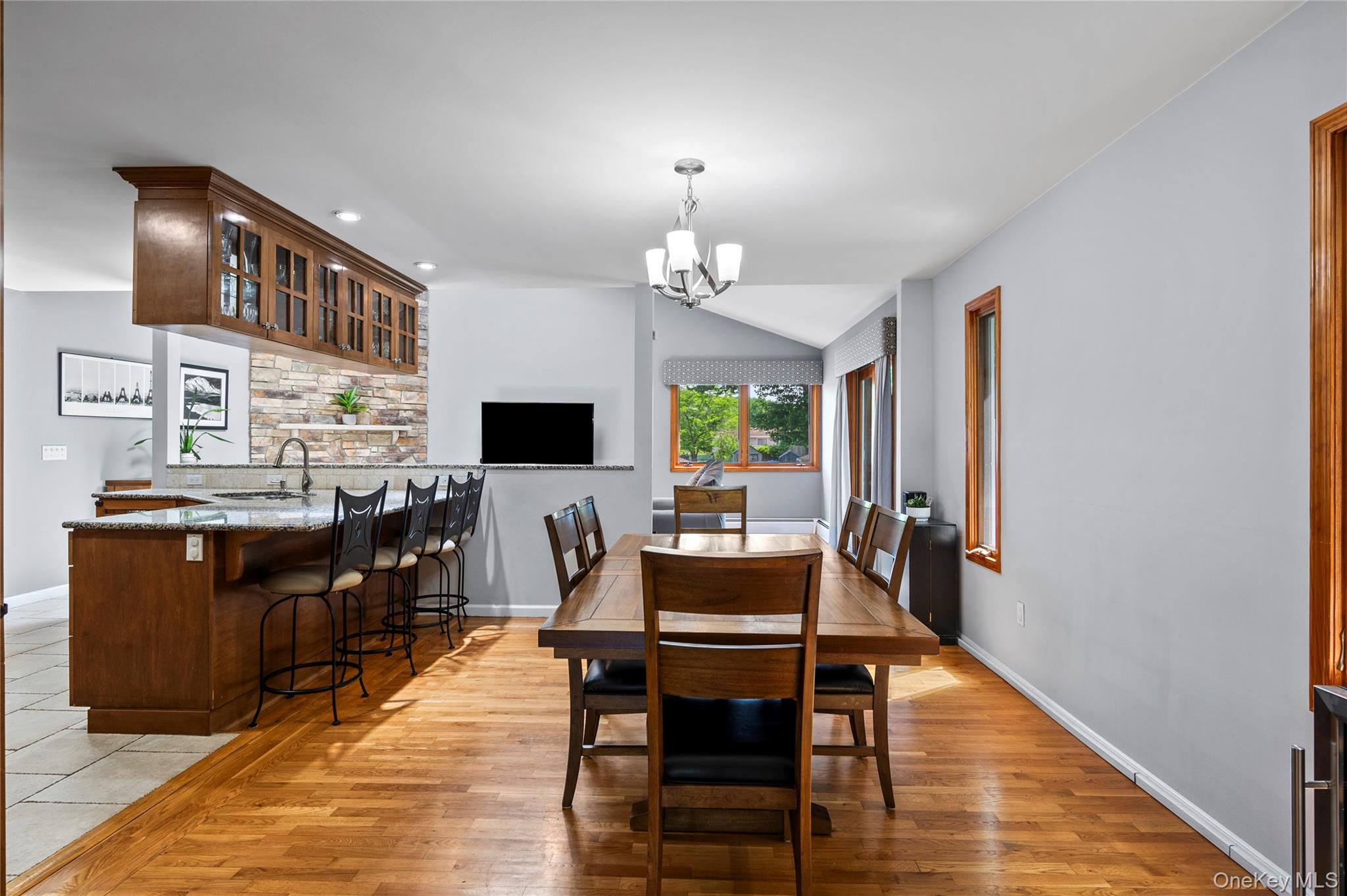 6 Barry Court Property Photo 6