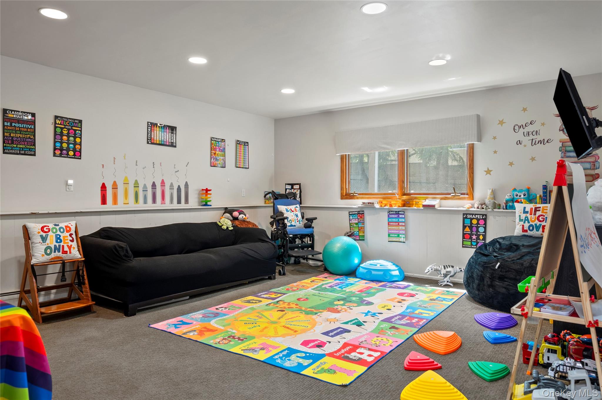 6 Barry Court Property Photo 17