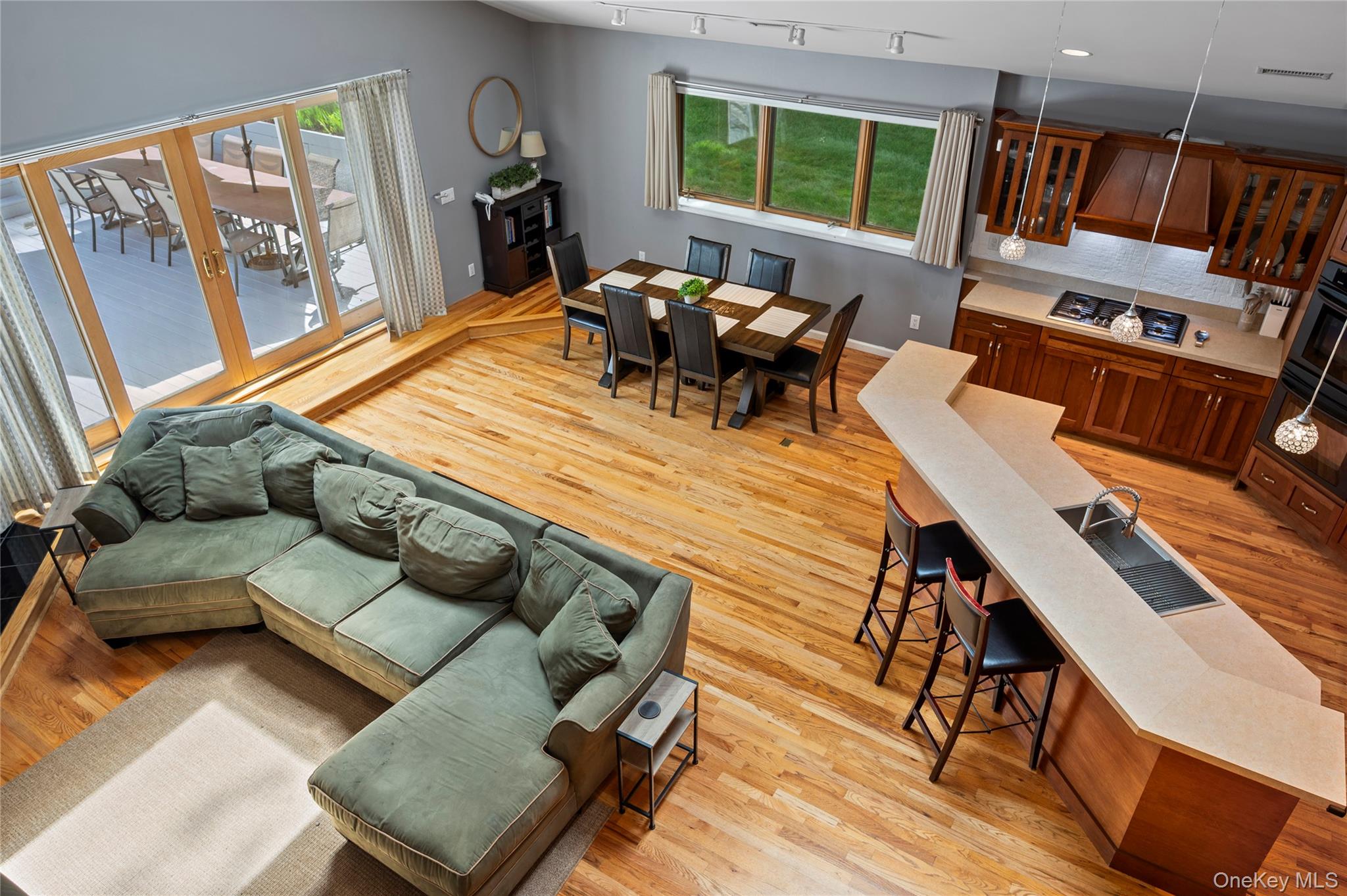 6 Barry Court Property Photo 23