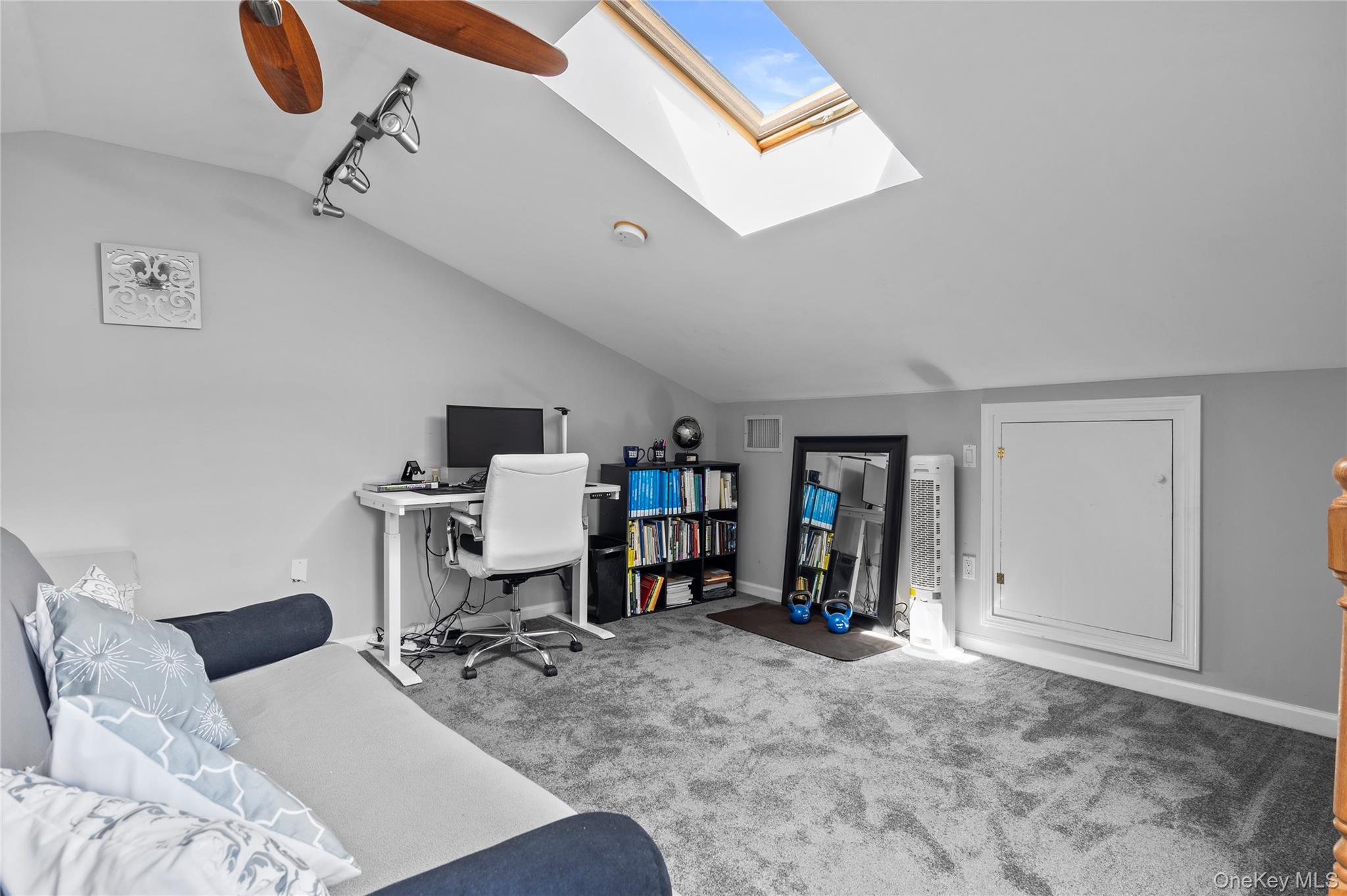 6 Barry Court Property Photo 35