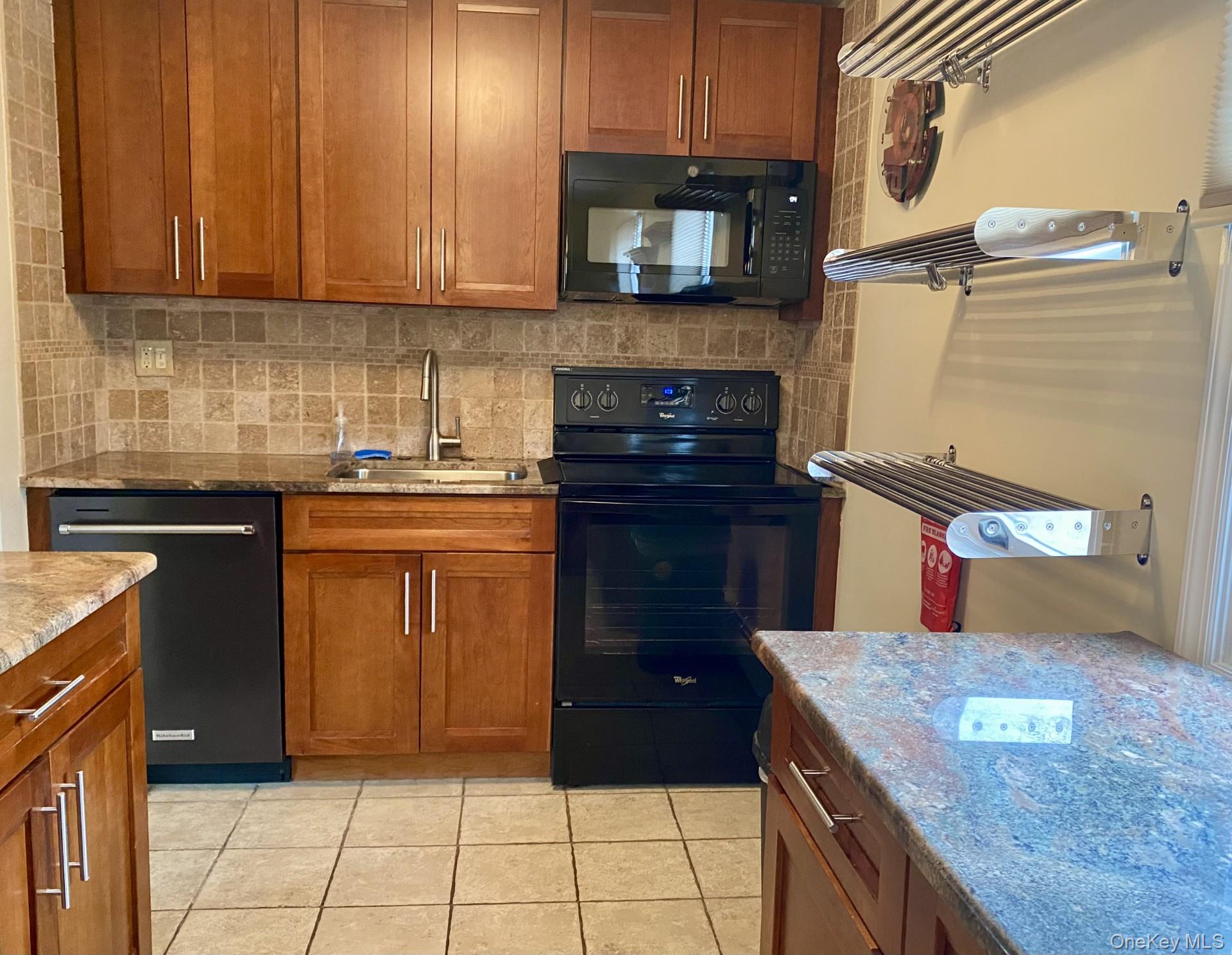 23 Grossman Street Property Photo 7