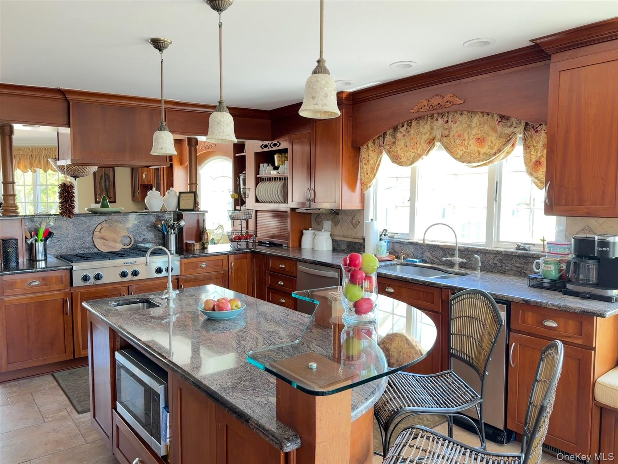 30 Namkee Lane Property Photo 8