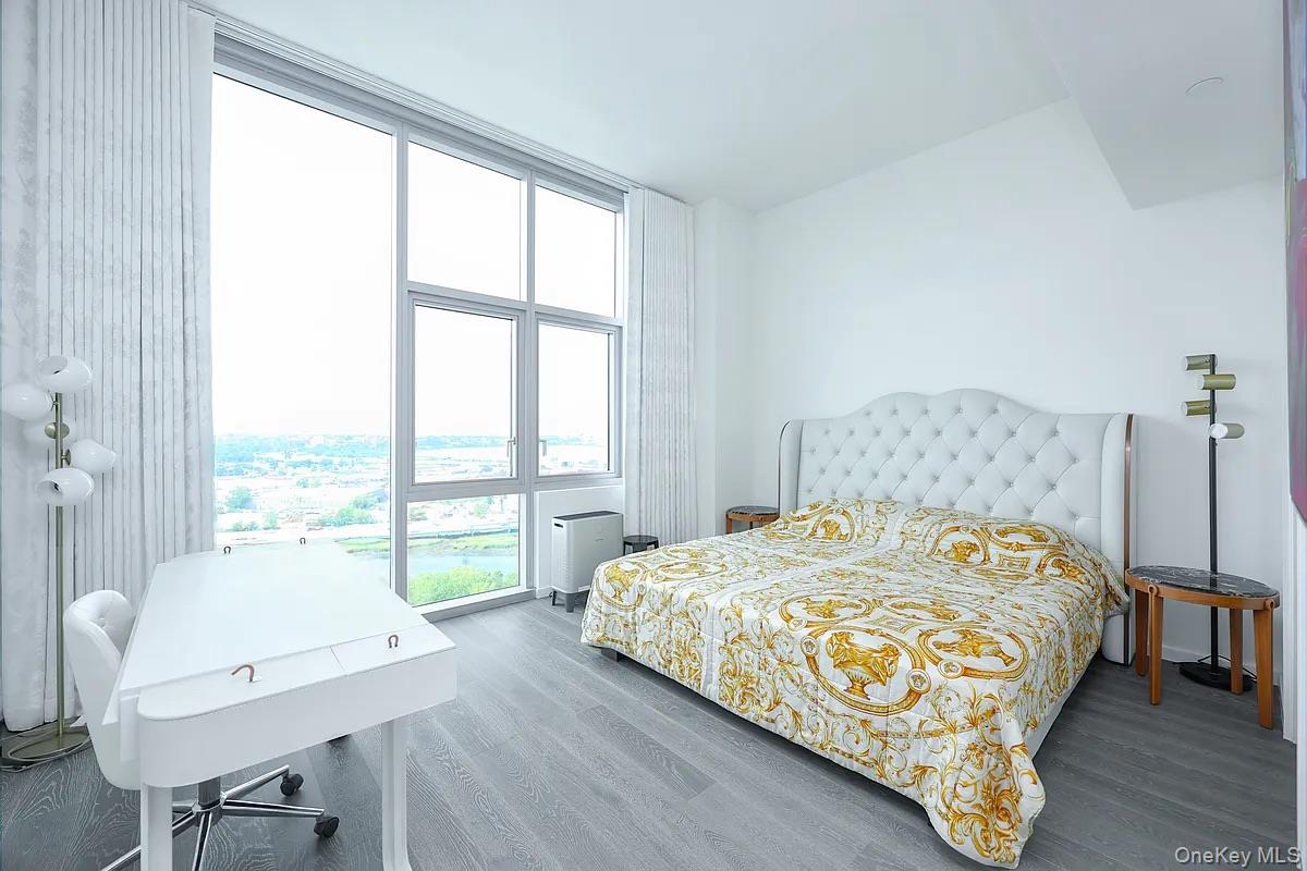 133-36 37th Avenue Ph3b Property Photo 8
