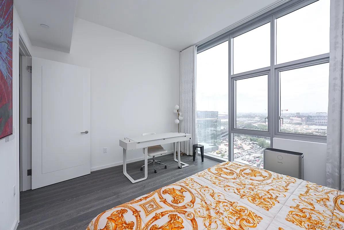 133-36 37th Avenue Ph3b Property Photo 9