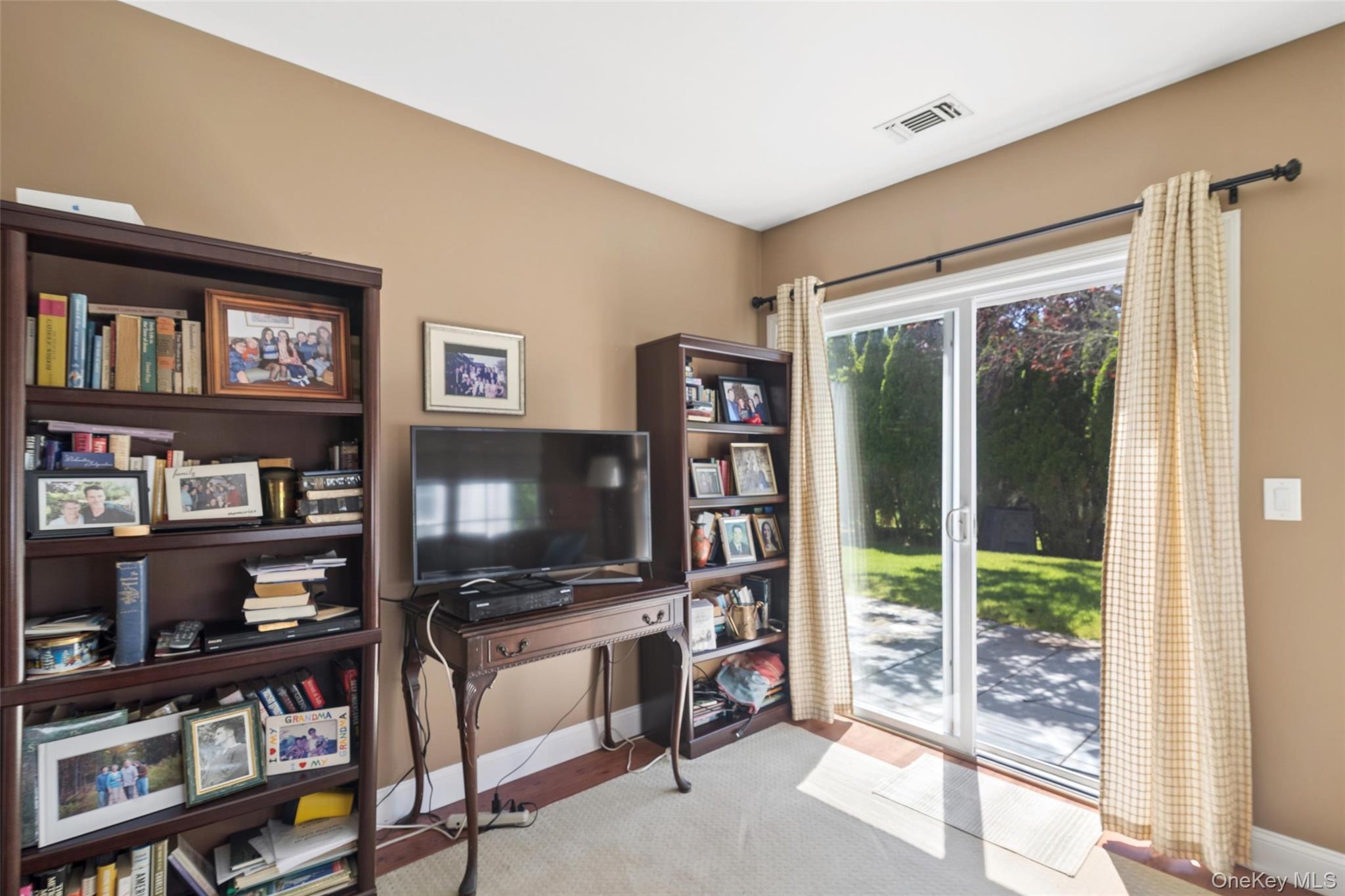 621 Spring Lake Drive Property Photo 15
