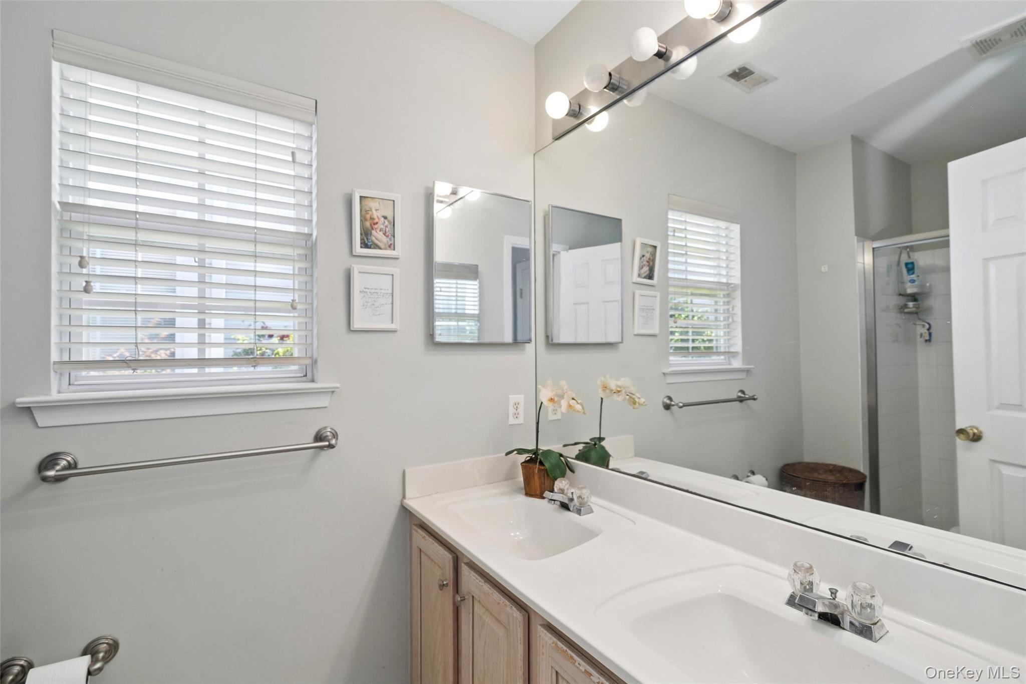 621 Spring Lake Drive Property Photo 30