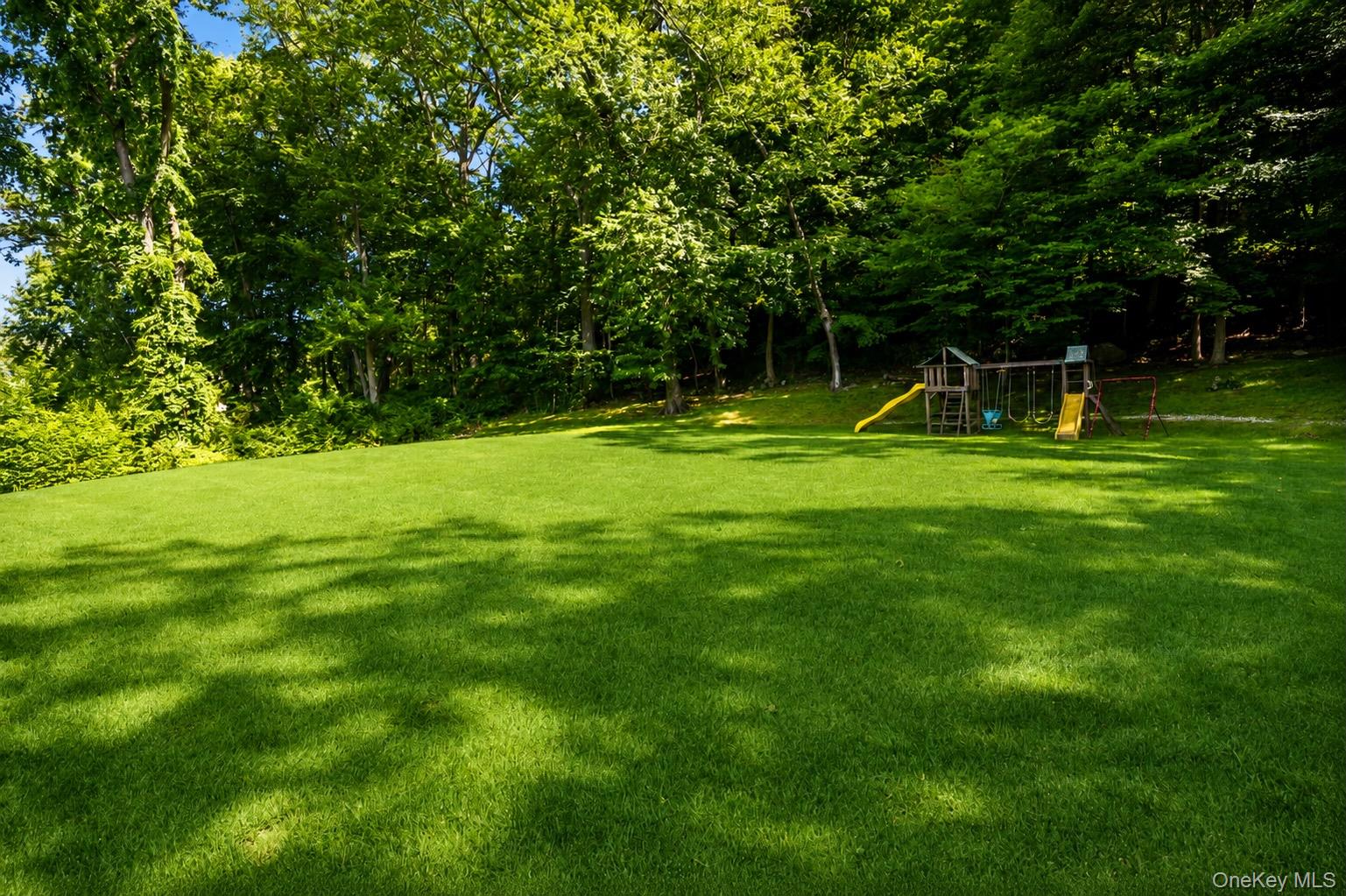 14 Briarwood Lane Property Photo 42