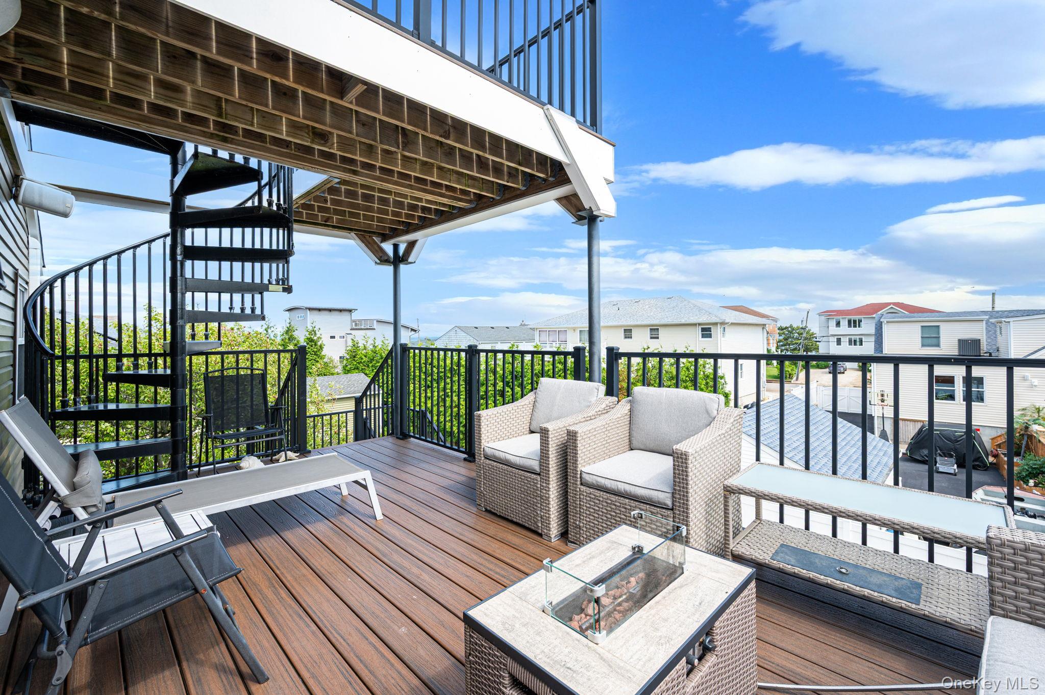 25 E Seacrest Avenue Property Photo 10