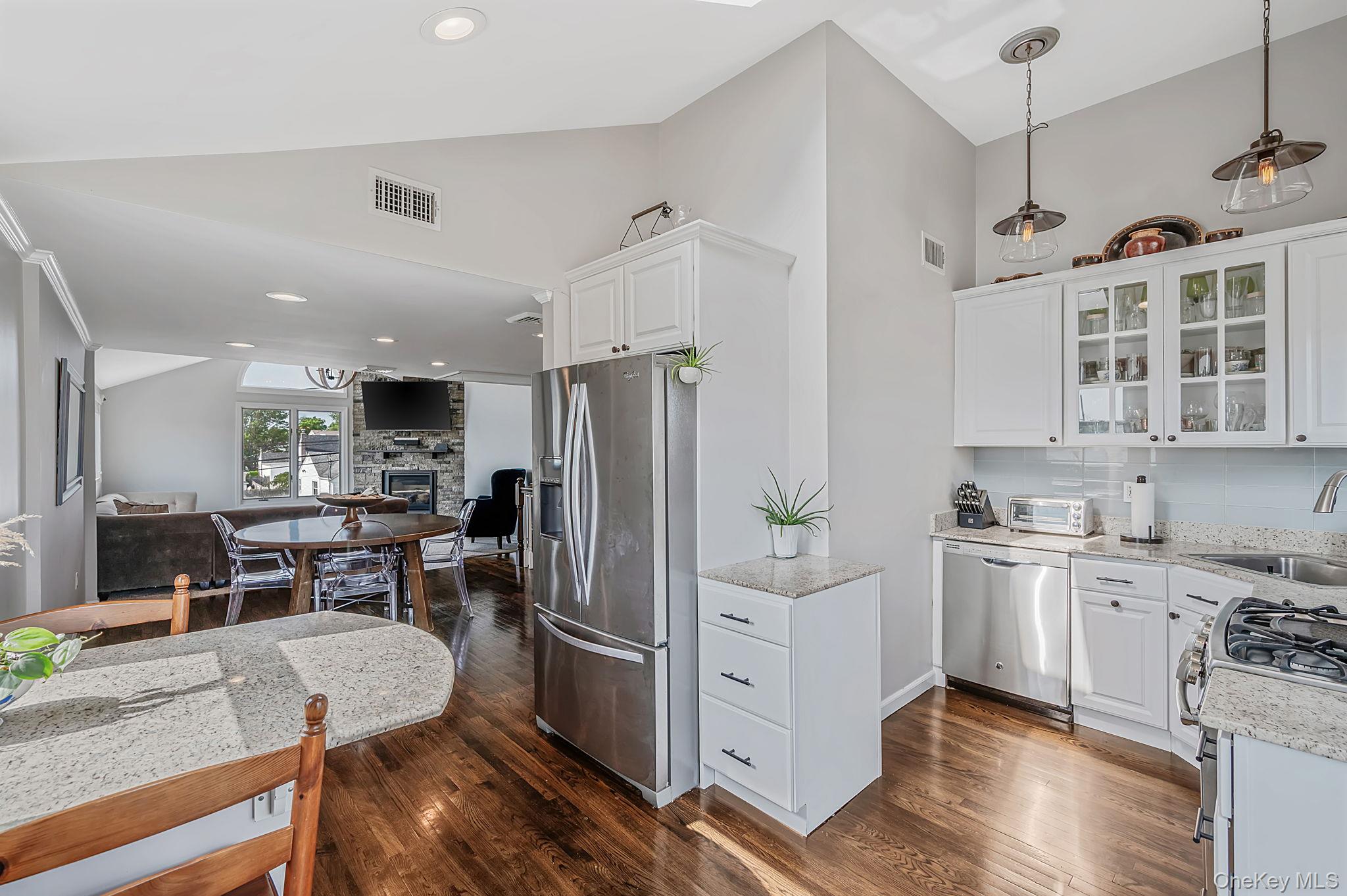 25 E Seacrest Avenue Property Photo 27