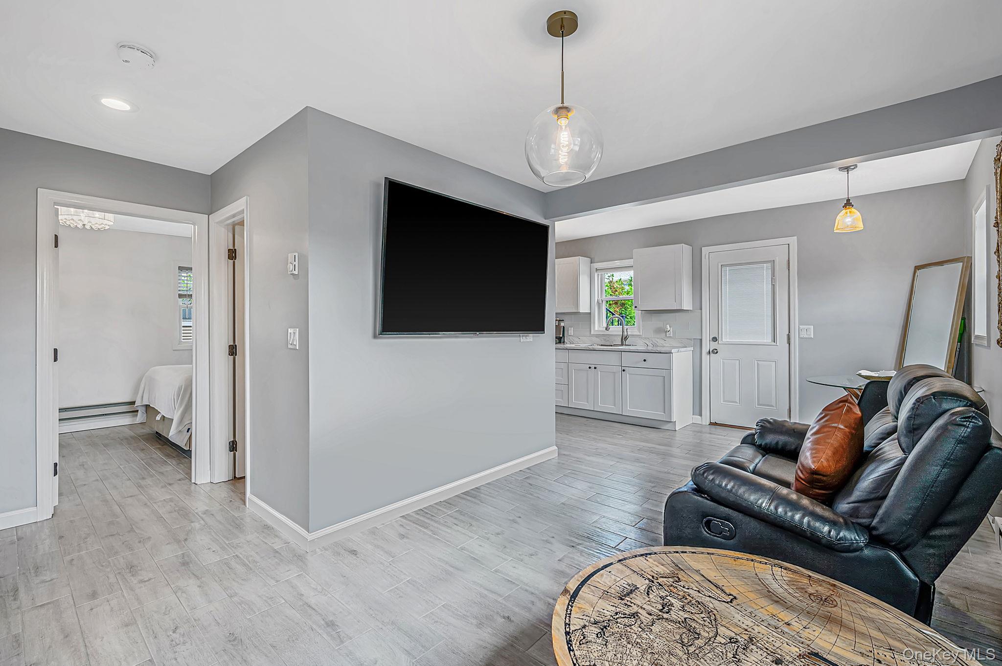 25 E Seacrest Avenue Property Photo 38
