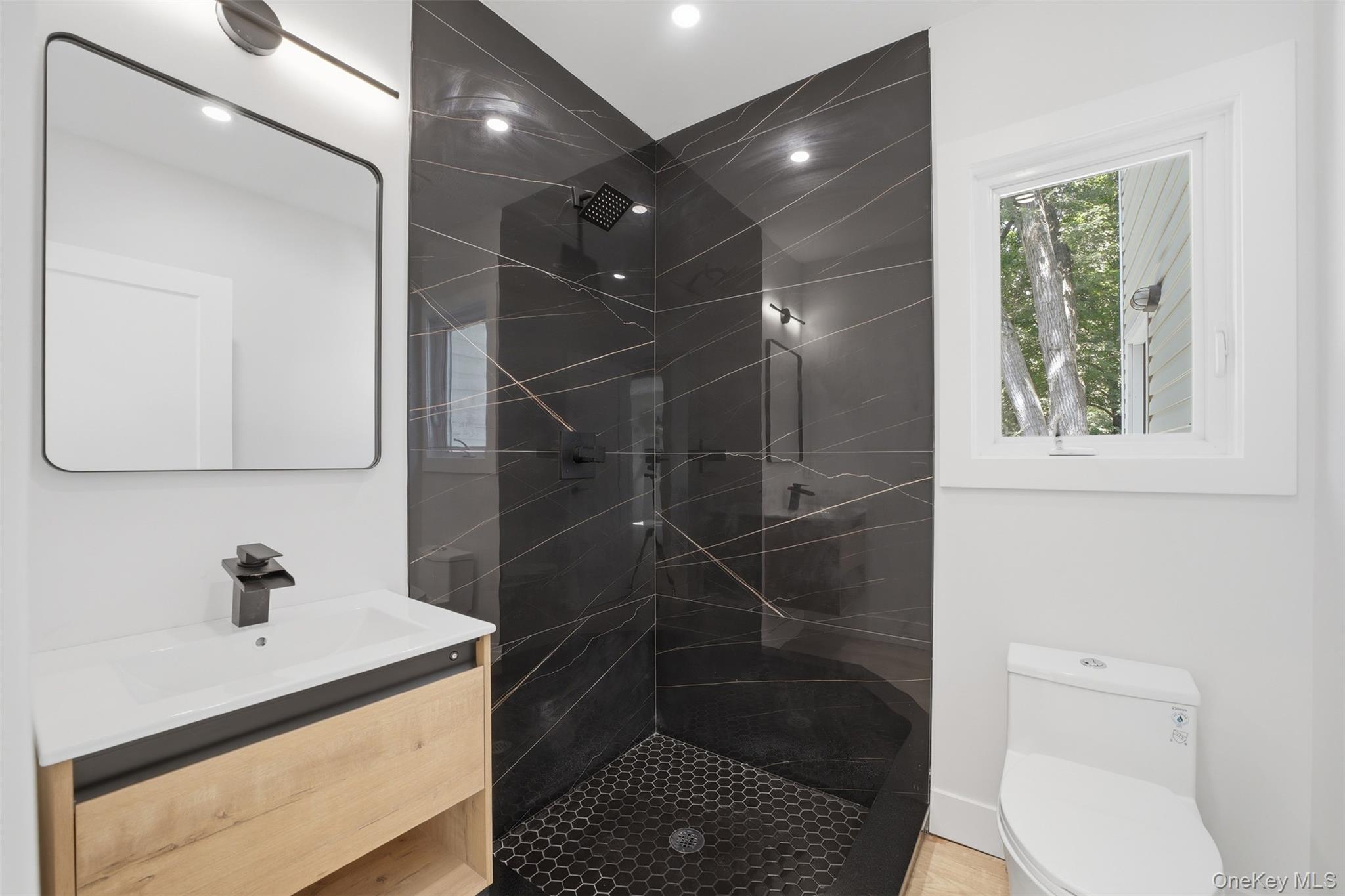 42 Euclid Avenue Property Photo 12