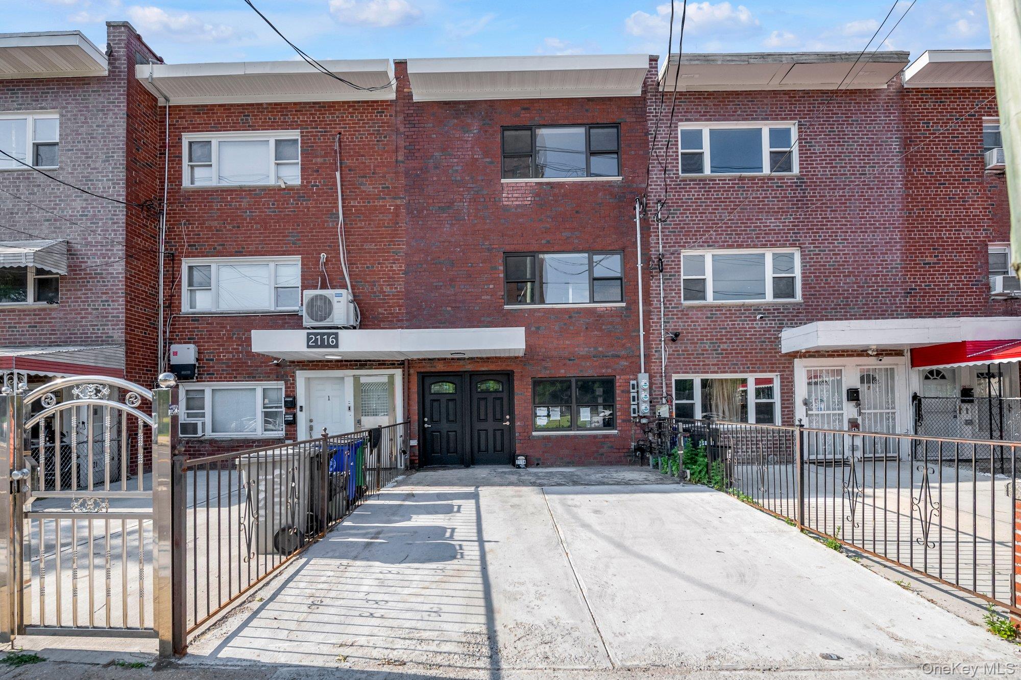 2114 Lacombe Avenue Property Photo 1