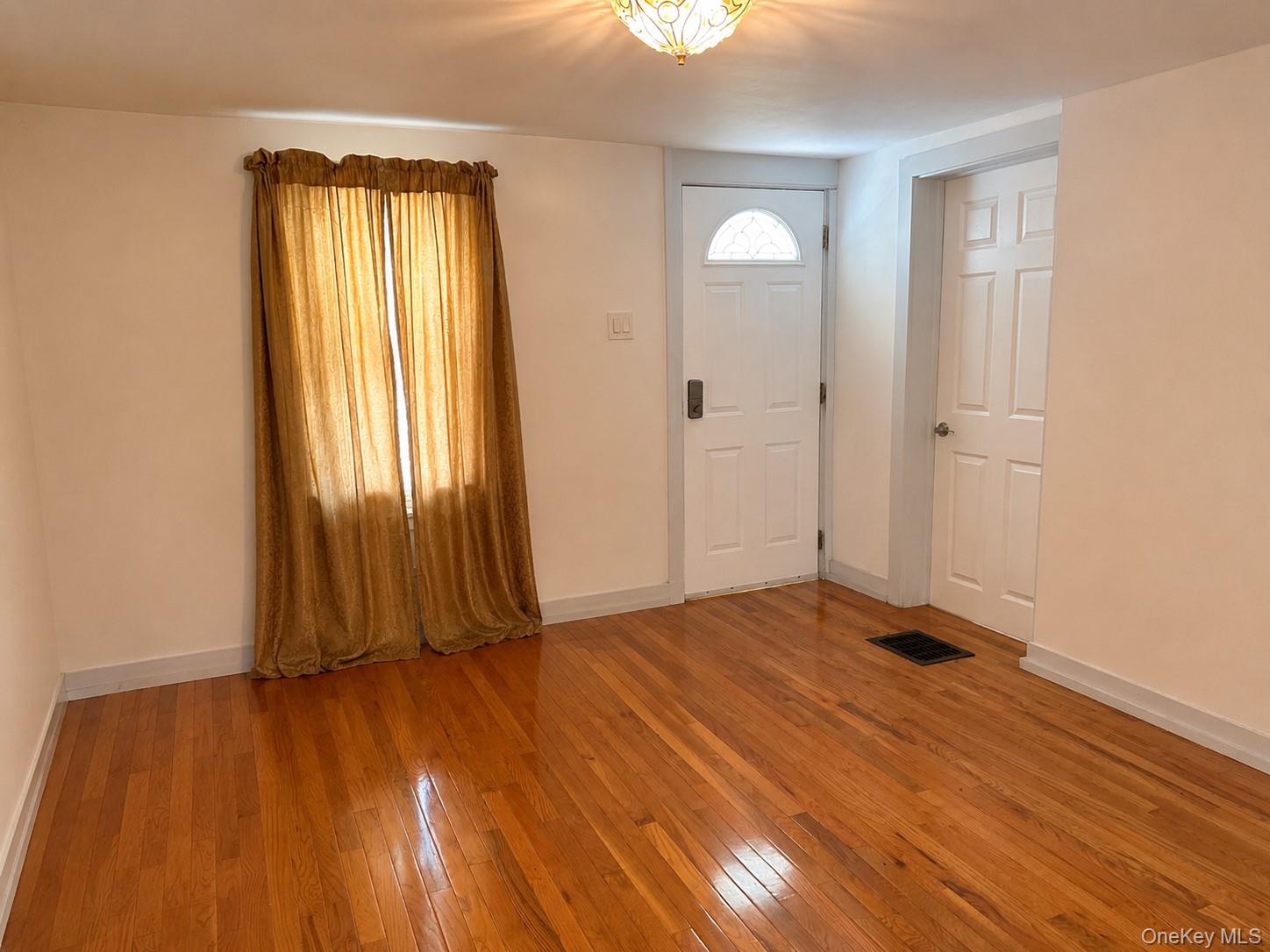 84 Wilkes Street Property Photo 3
