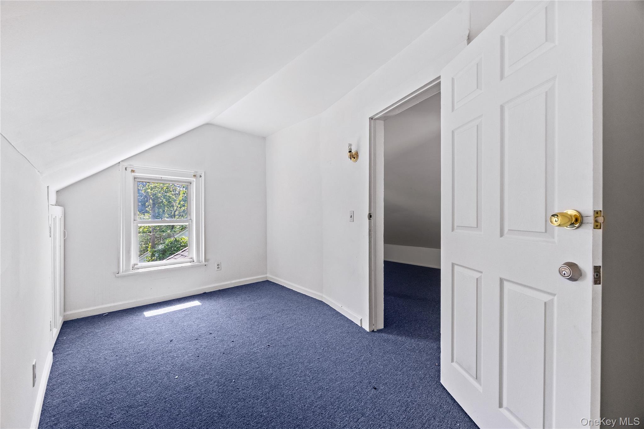 17 Midland Avenue Property Photo 18