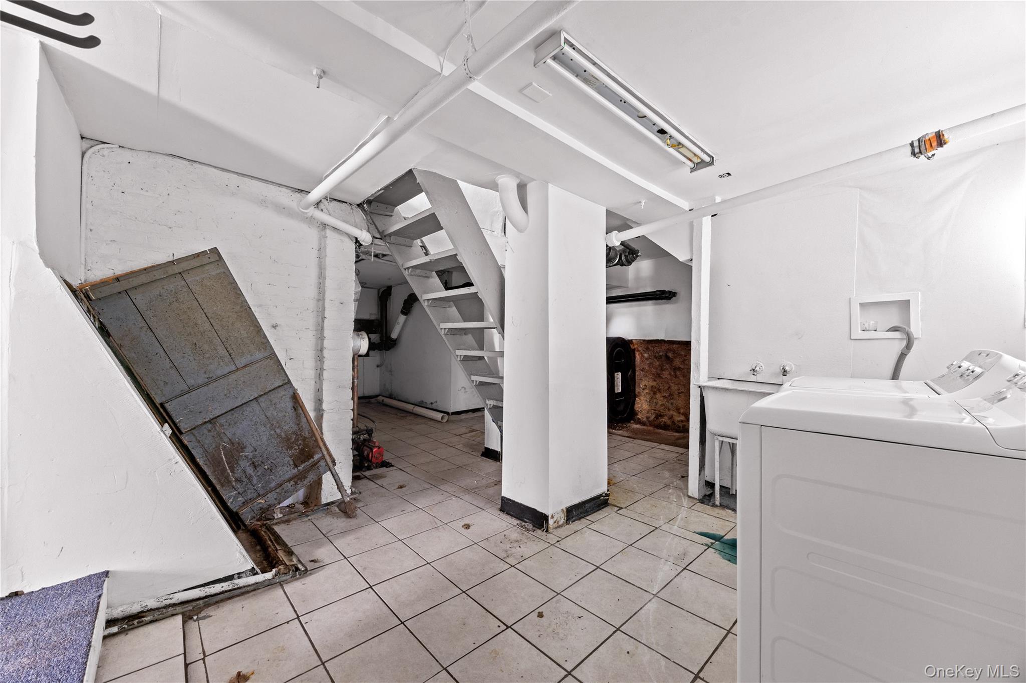 17 Midland Avenue Property Photo 24
