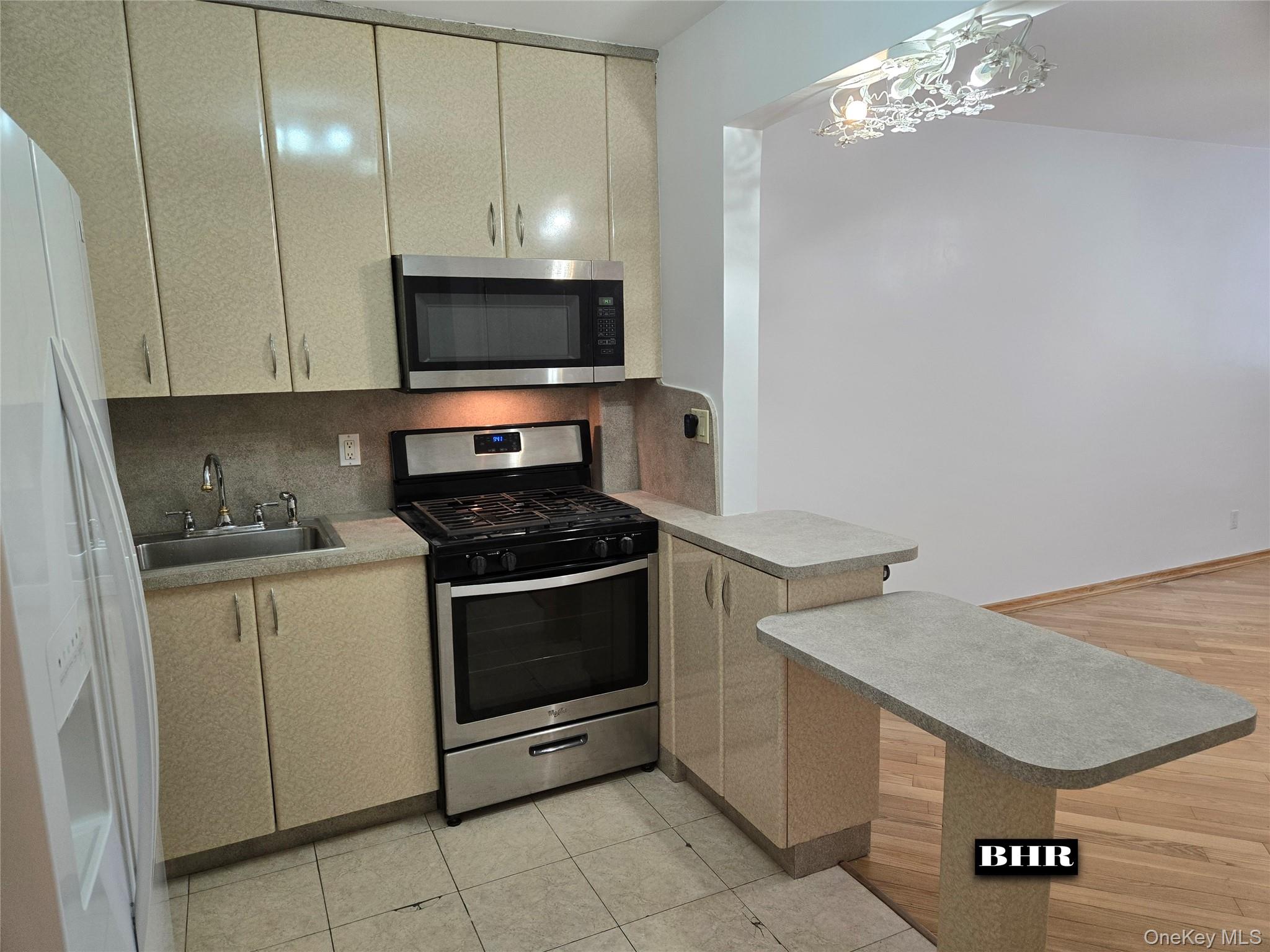 150 W End Avenue 3e Property Photo 3