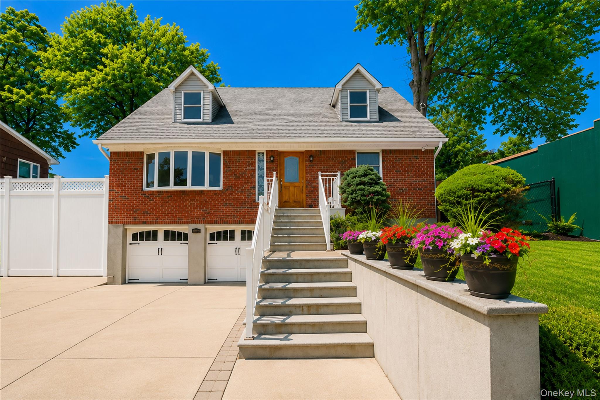 163 Bennett Avenue Property Photo 1