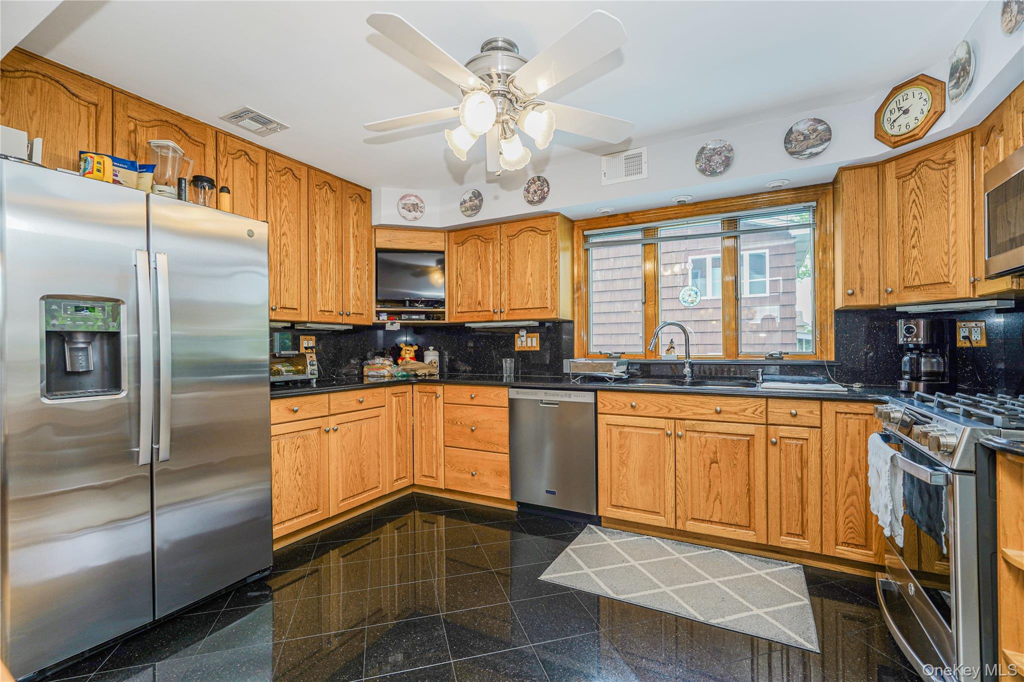 163 Bennett Avenue Property Photo 14