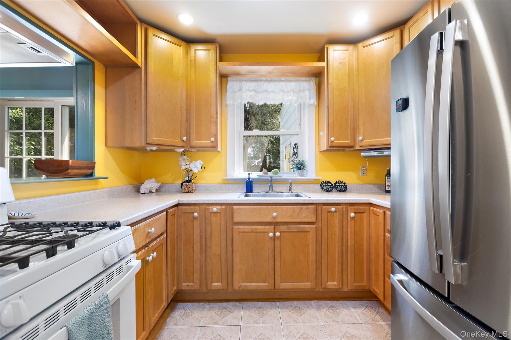 3206 Hollywood Street Property Photo 12