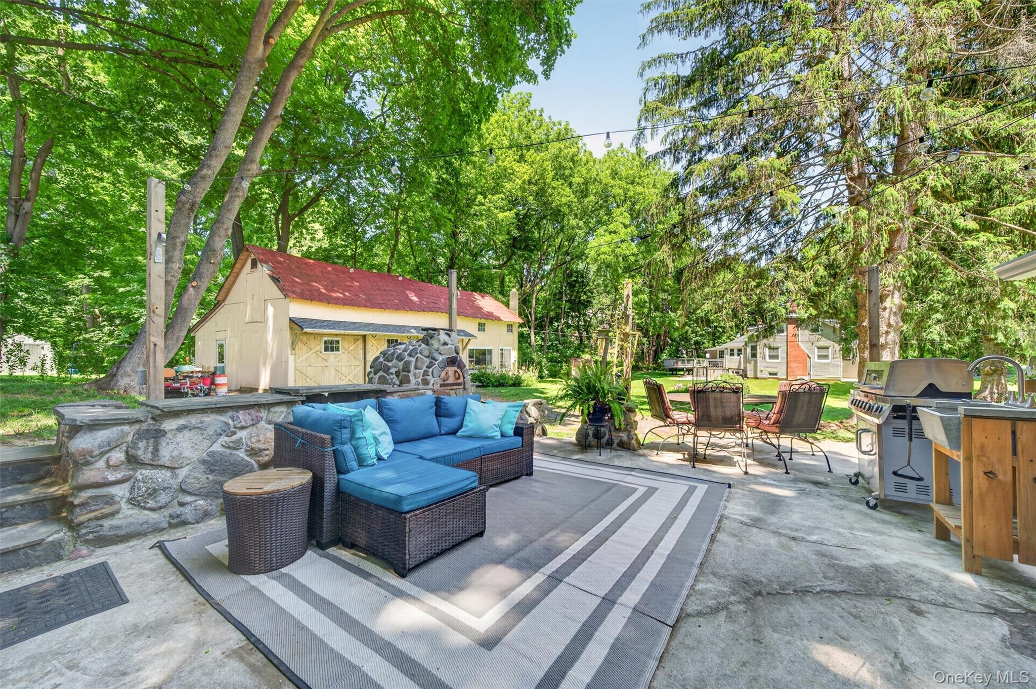 17 Valley Avenue Property Photo 4