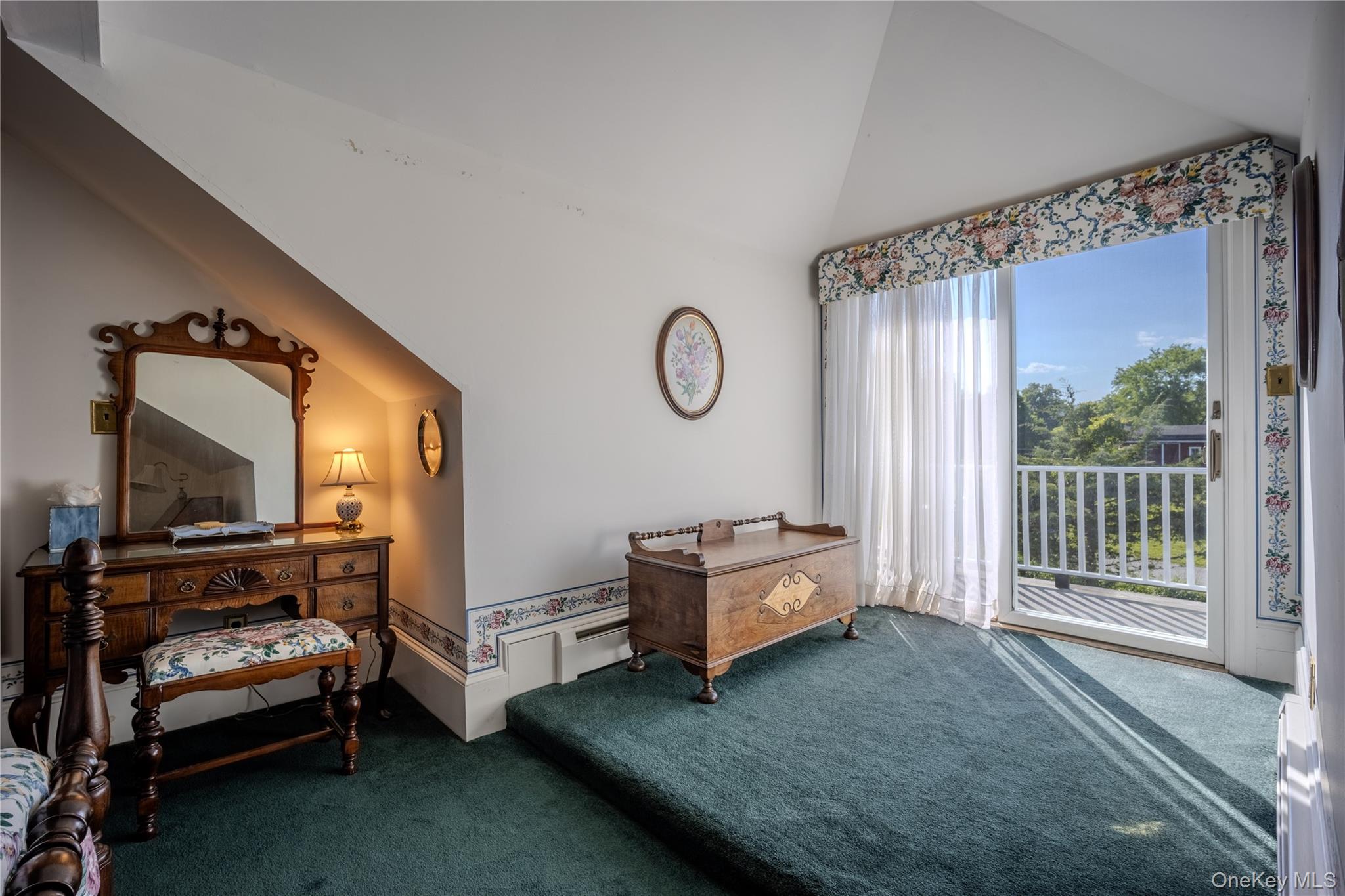 190 Dunthorne Drive Property Photo 21