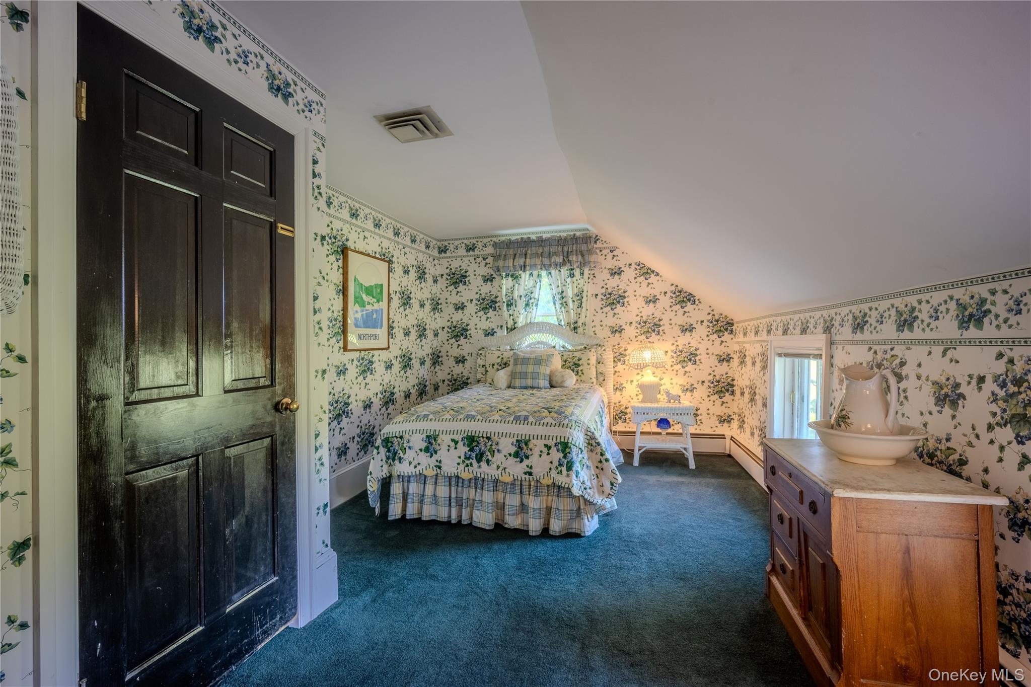 190 Dunthorne Drive Property Photo 22