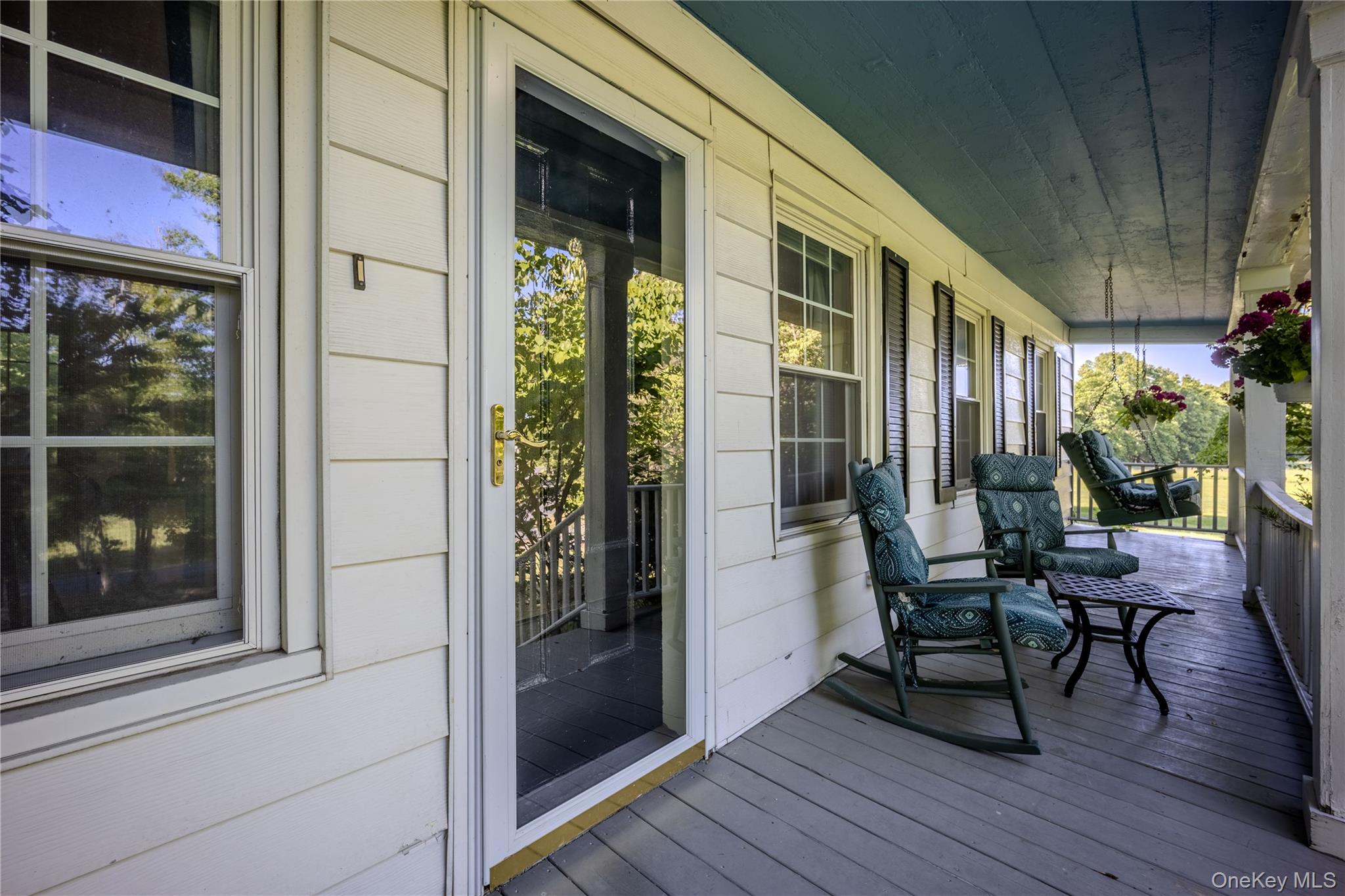 190 Dunthorne Drive Property Photo 30