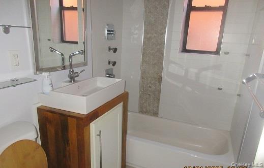 3231 Barker Avenue 2c Property Photo 7