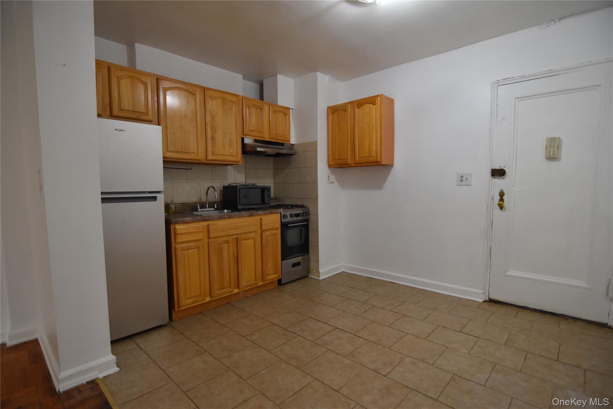 102-32 65th Avenue A02 Property Photo 3