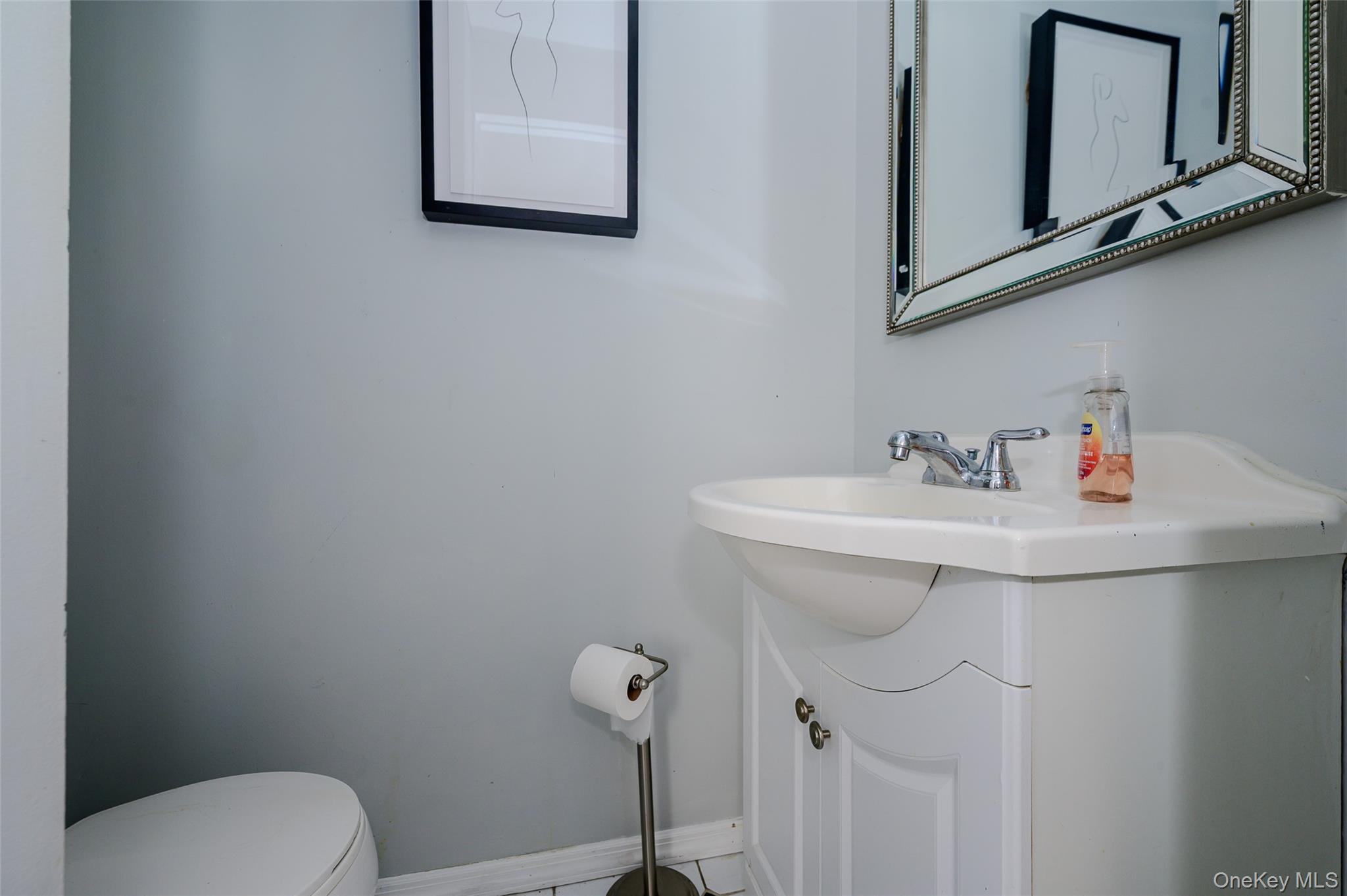 2477 Margaret Street Property Photo 9