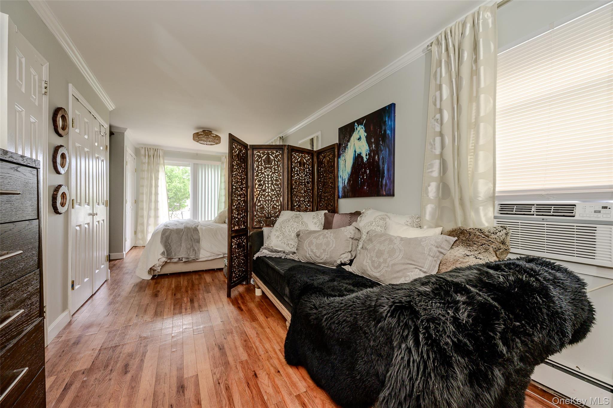 2477 Margaret Street Property Photo 11
